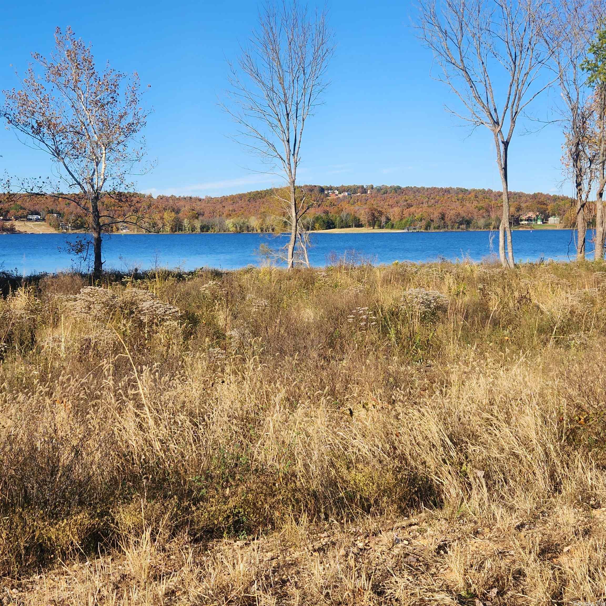 1361-1365  E. Tri Lakes  Horseshoe Bend, AR