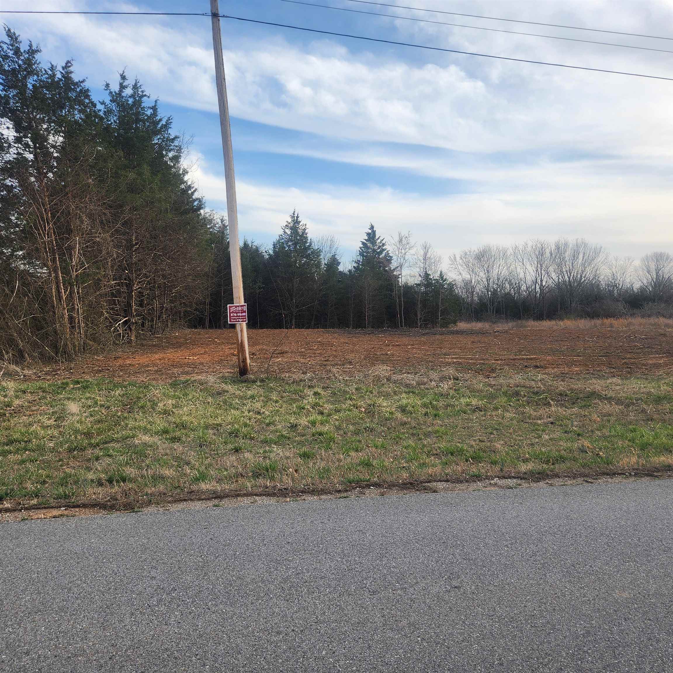 1361-1365  E. Tri Lakes  Horseshoe Bend, AR