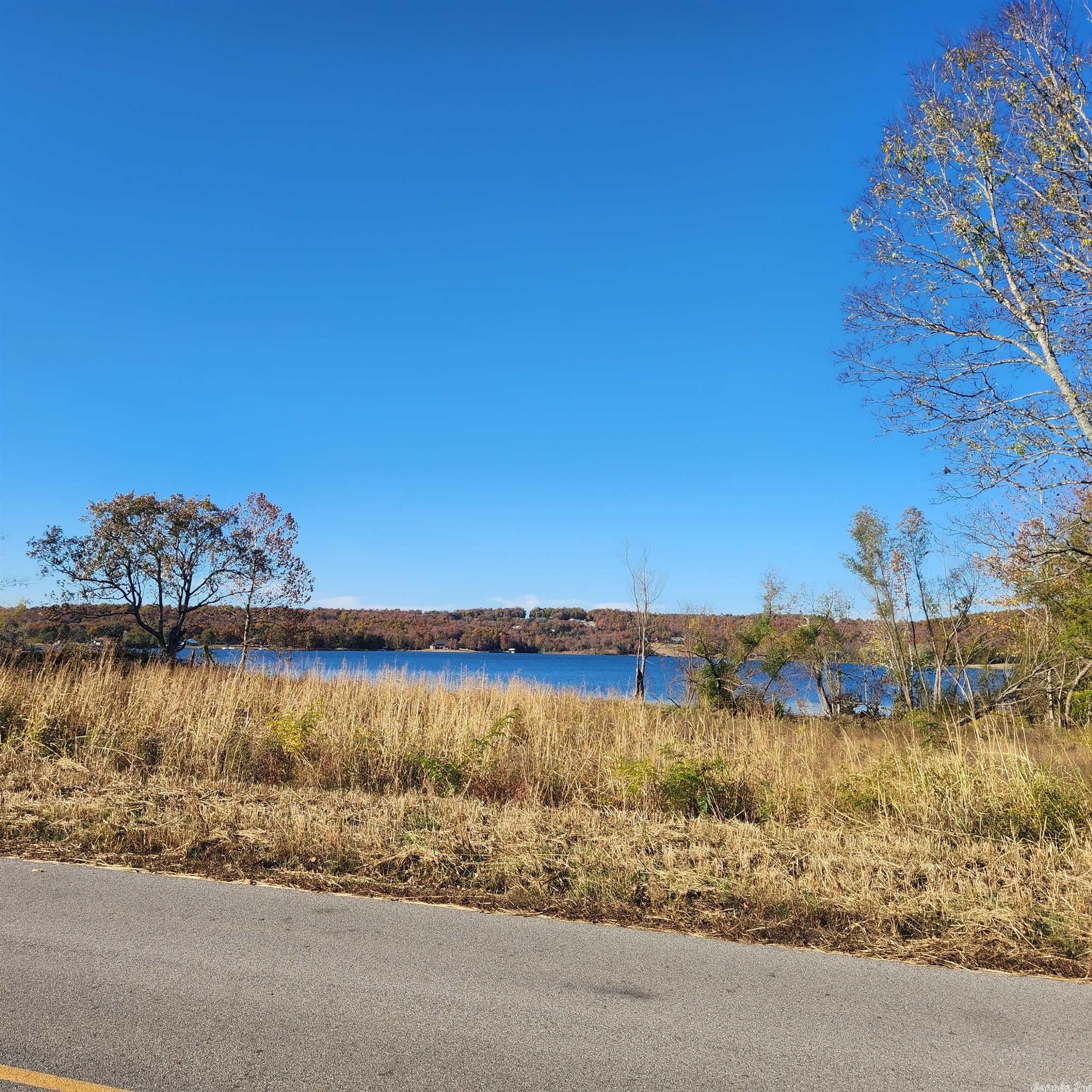 1361-1365  E. Tri Lakes  Horseshoe Bend, AR