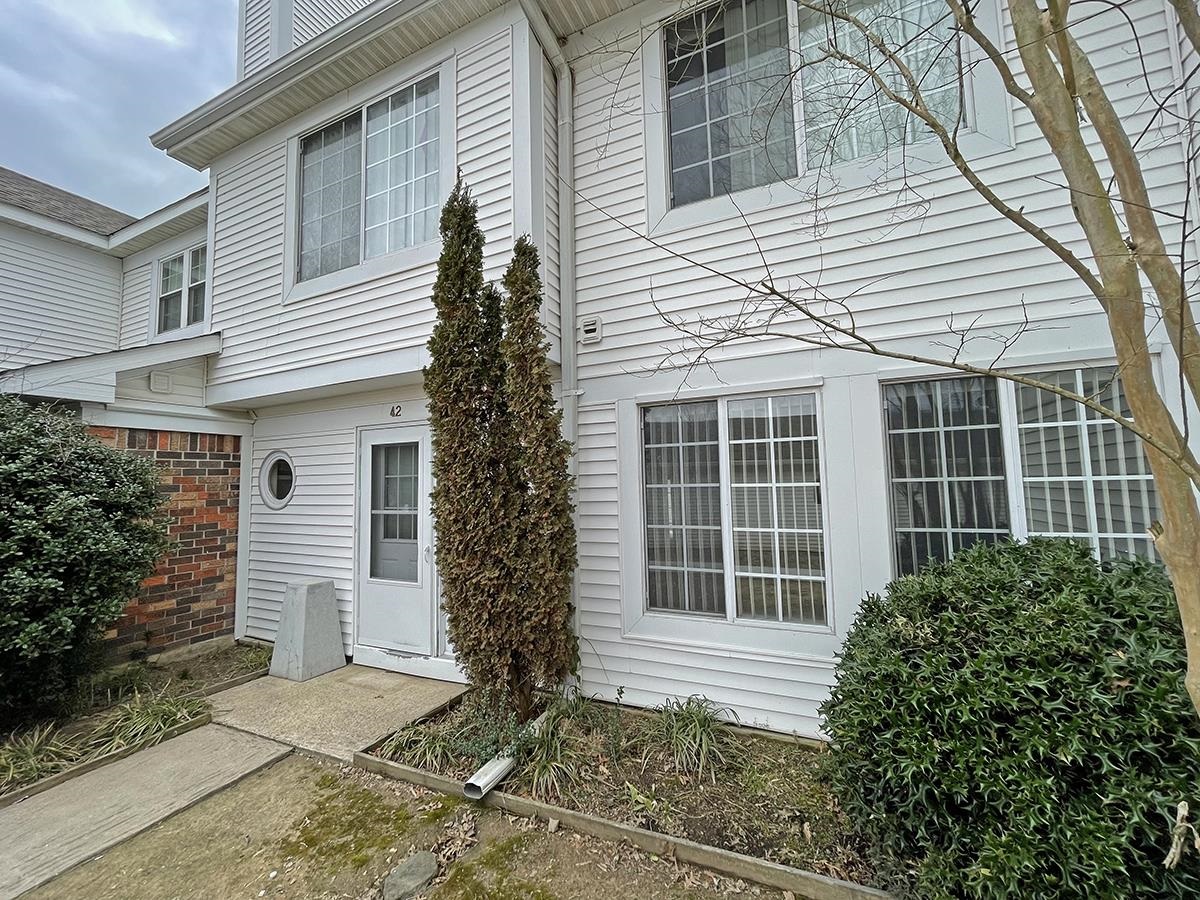 1005 S German Lane 42