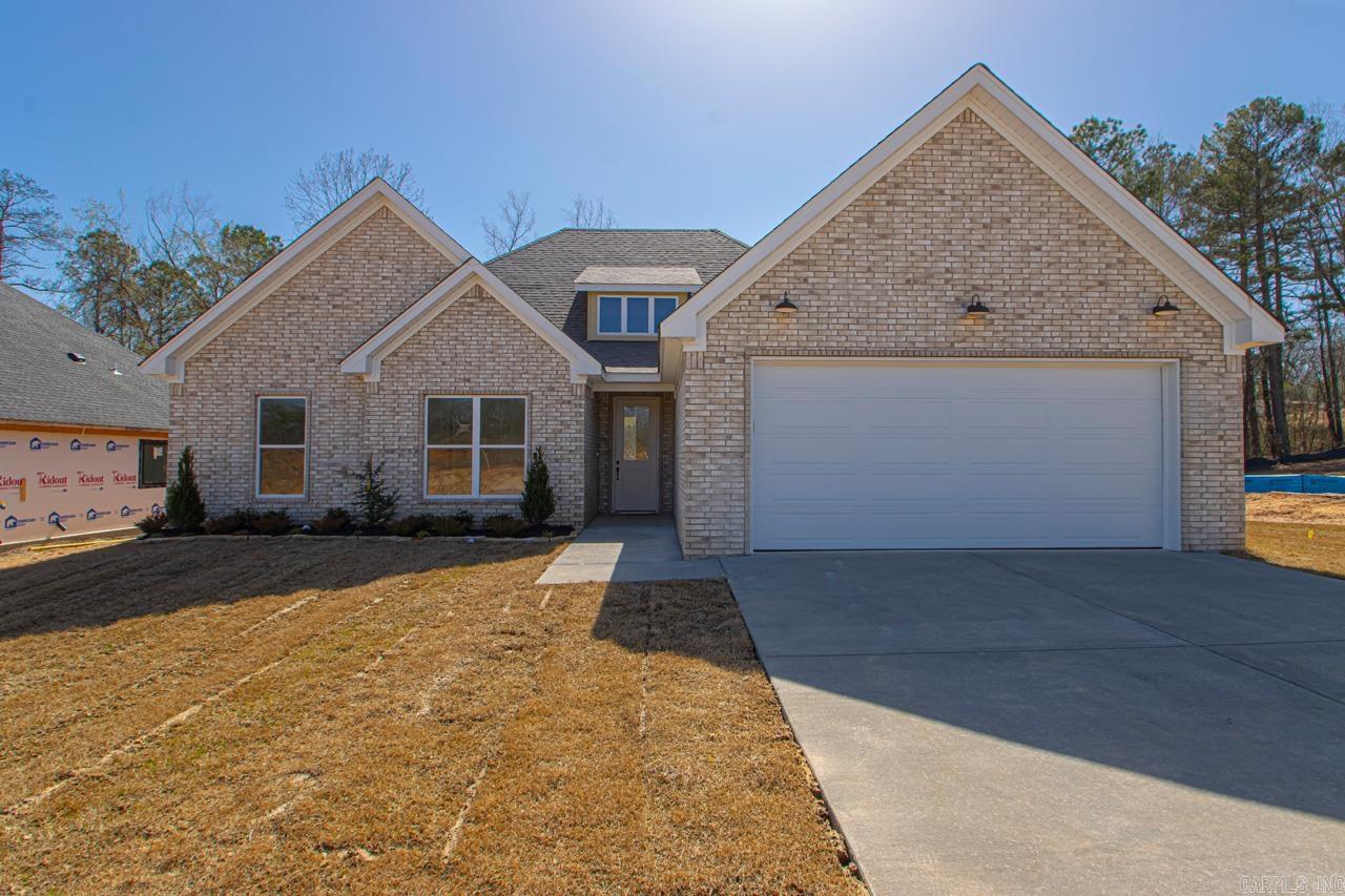 122 Harmony Village Drive, Benton, AR 72019