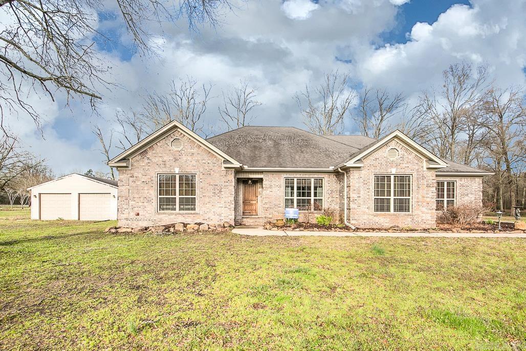 302 Red Bird Lane, Cabot, AR 72023