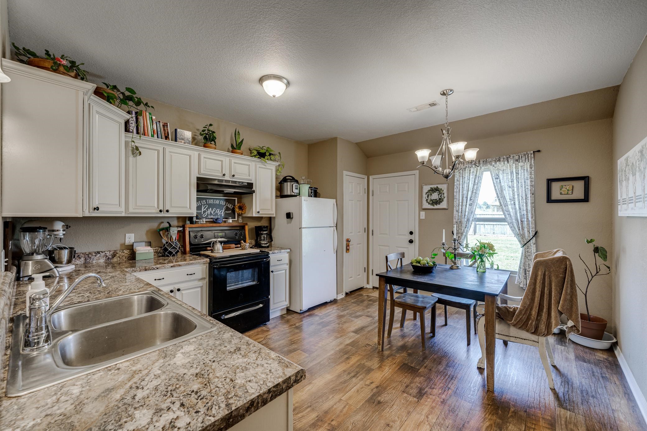 3370 Jeff Davis Drive