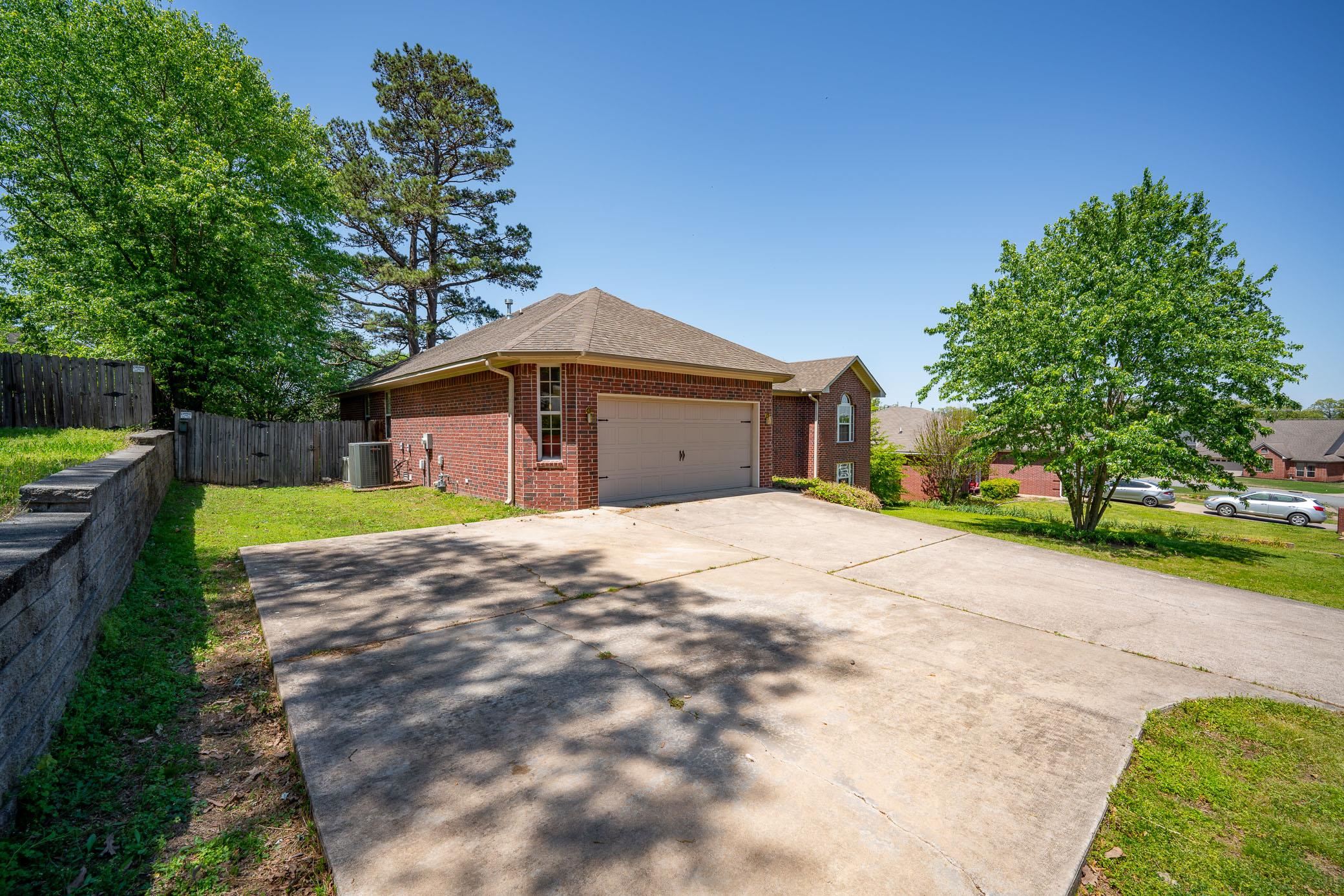 1625 Highpoint Drive