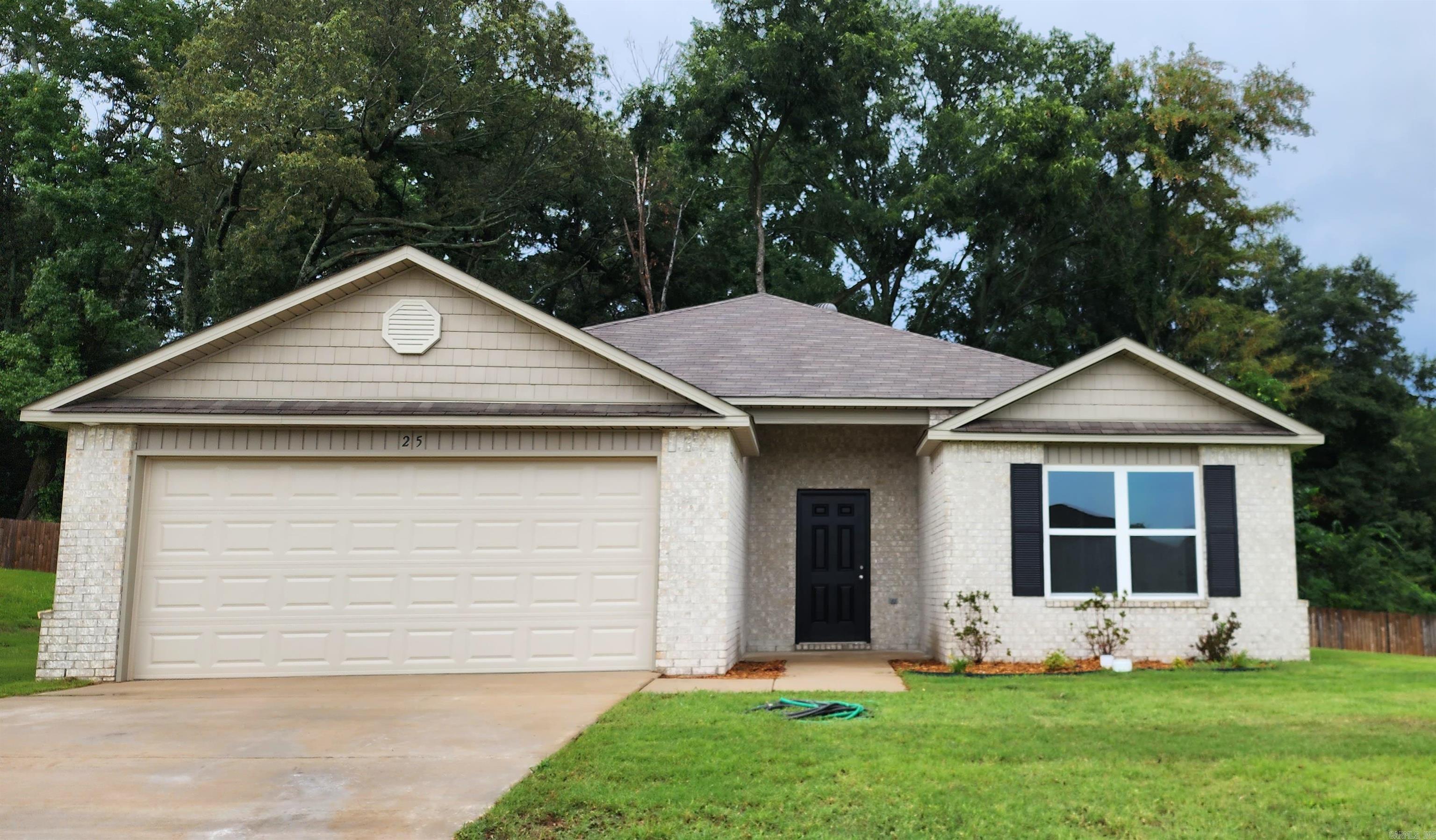 25 Erwin Drive, Austin, AR 72007