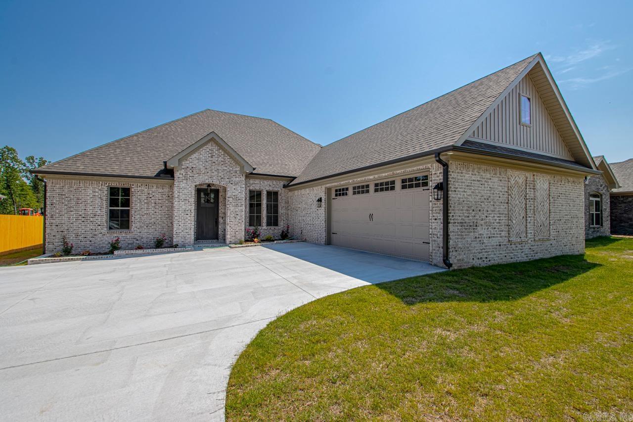 9896 Meadow Creek Drive, Sherwood, AR 72120