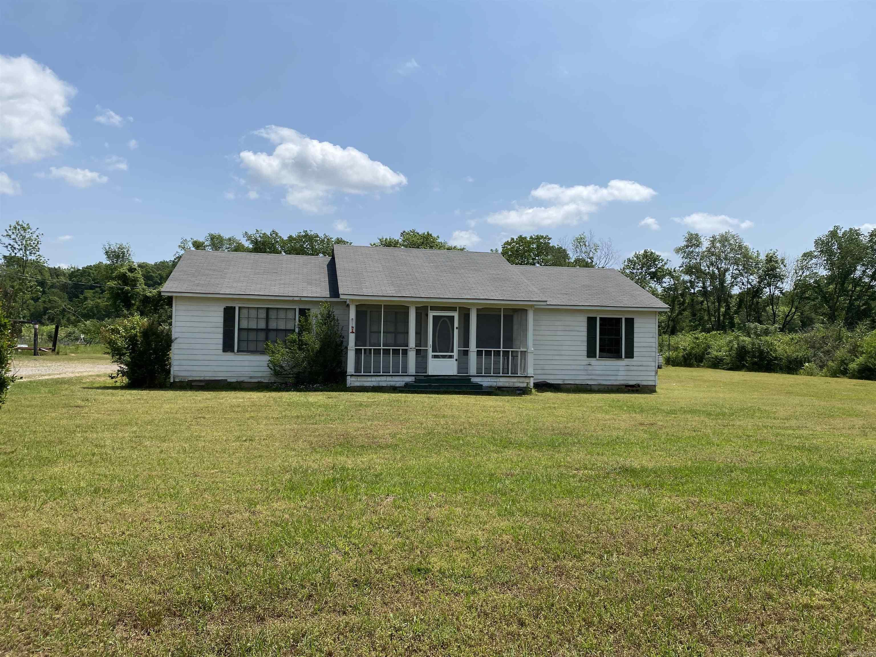 9876 Highway 278 West, Nashville, AR 71852