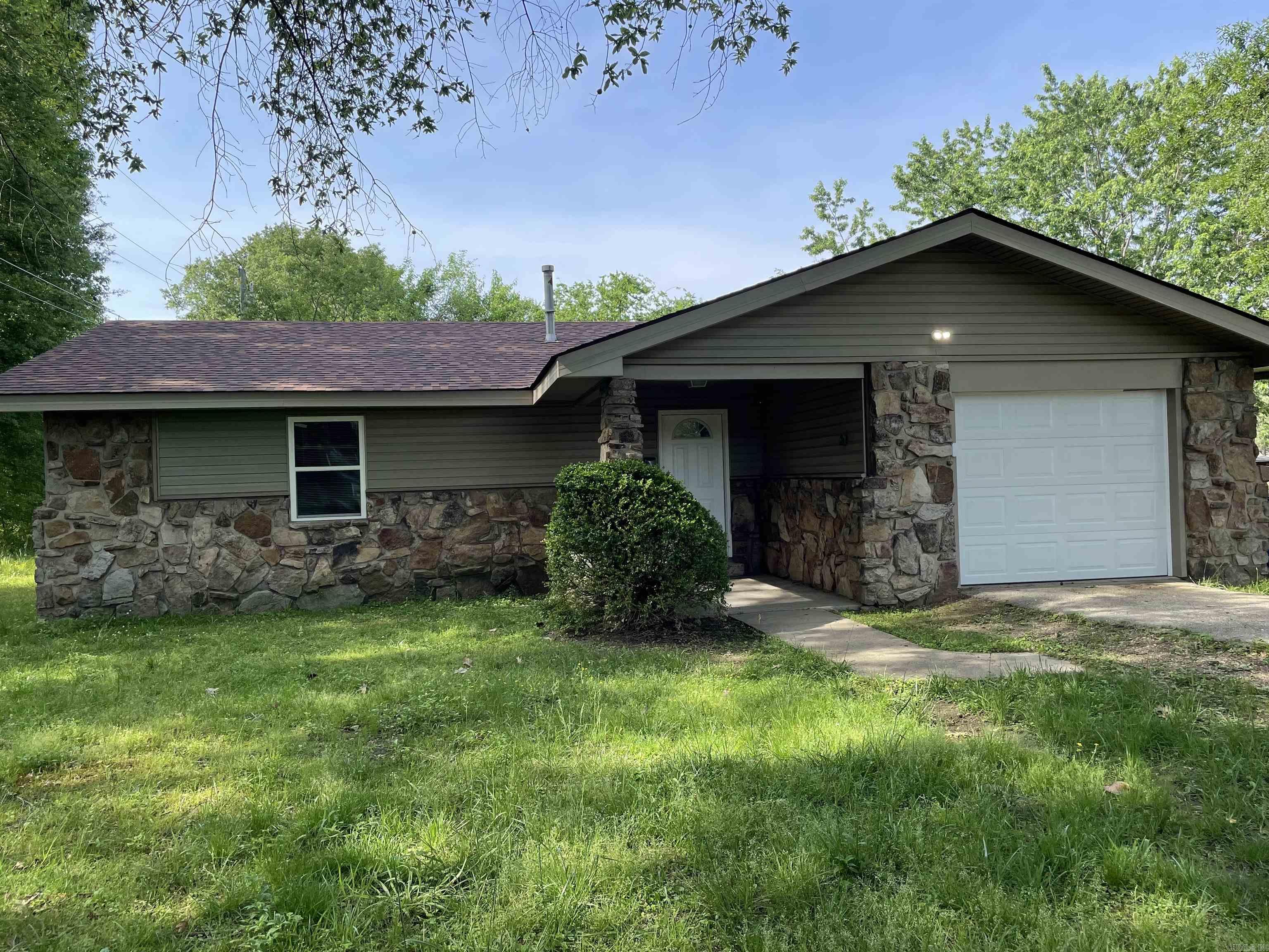 For Sale 512 E Donaldson Street, Rector, AR 72461 2 Beds / 2 Full