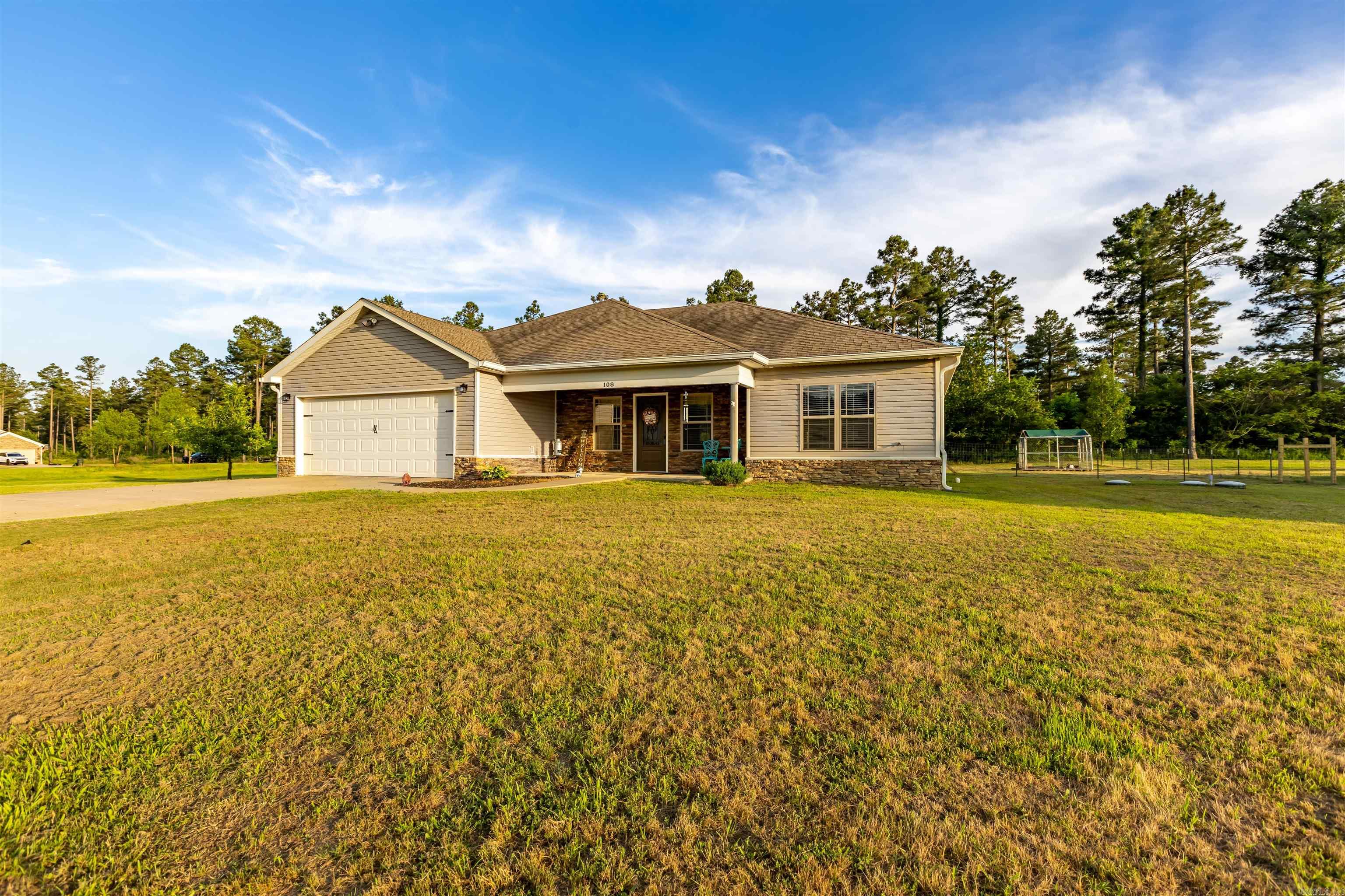 108 Crystal Valley Road, Searcy, AR 72143