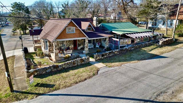 201  N Spring St  Hardy, AR