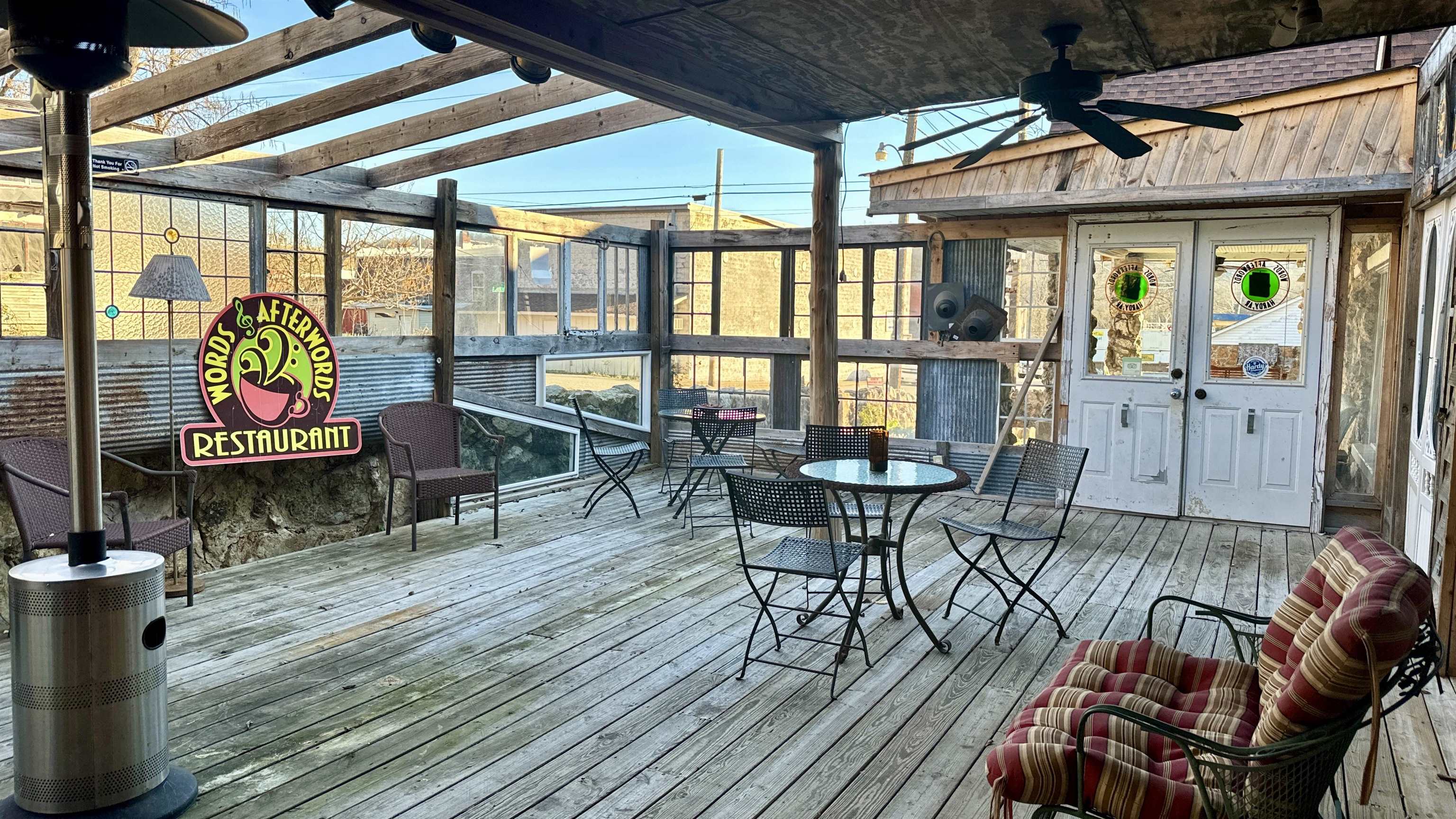 201  N Spring St  Hardy, AR
