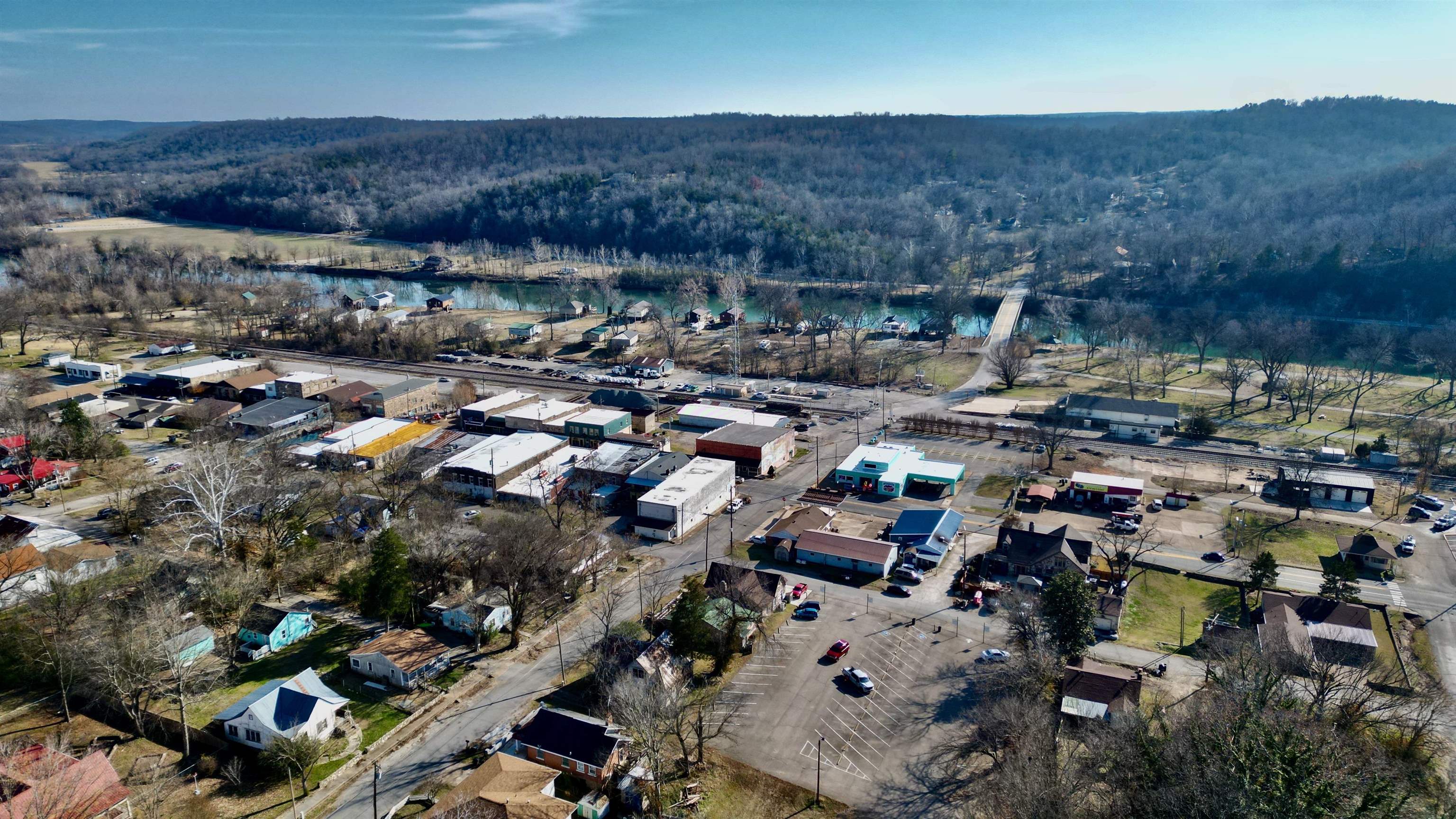 201  N Spring St  Hardy, AR