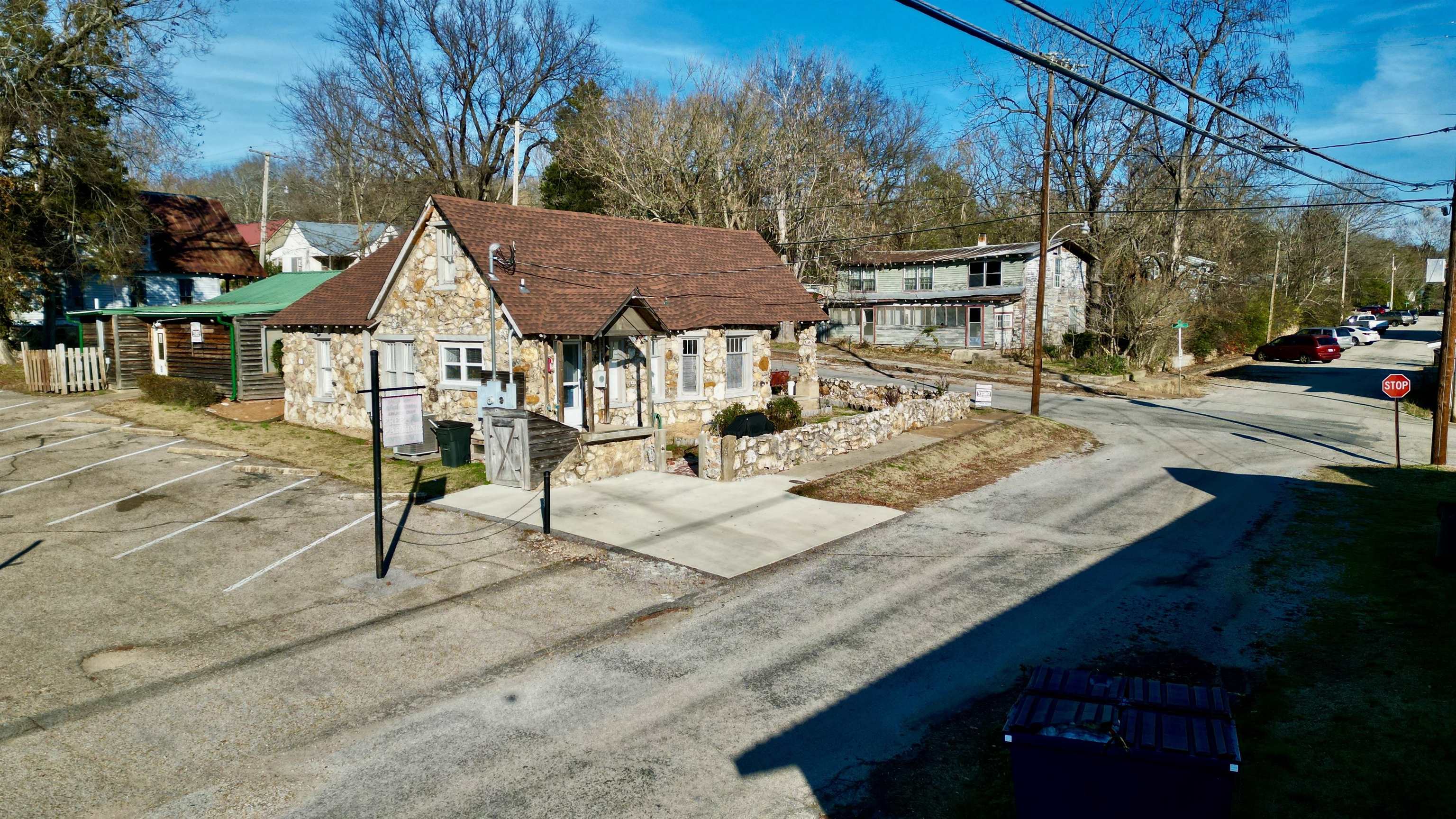 201  N Spring St  Hardy, AR
