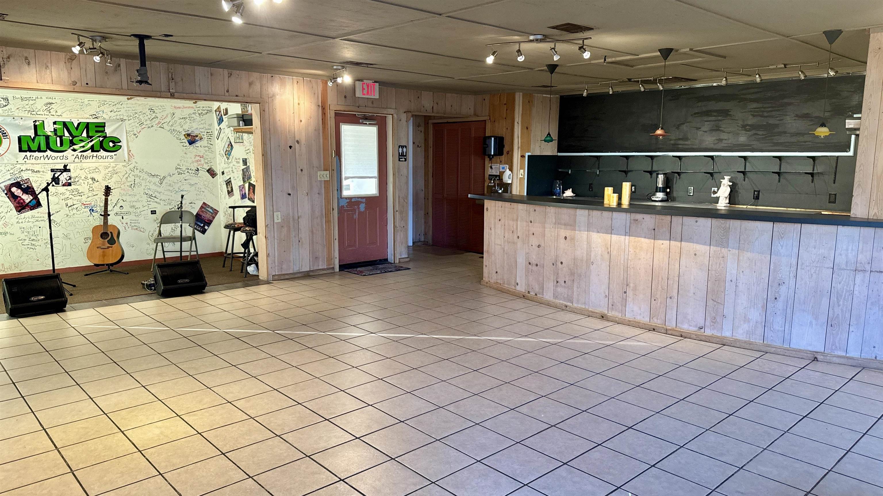 201  N Spring St  Hardy, AR