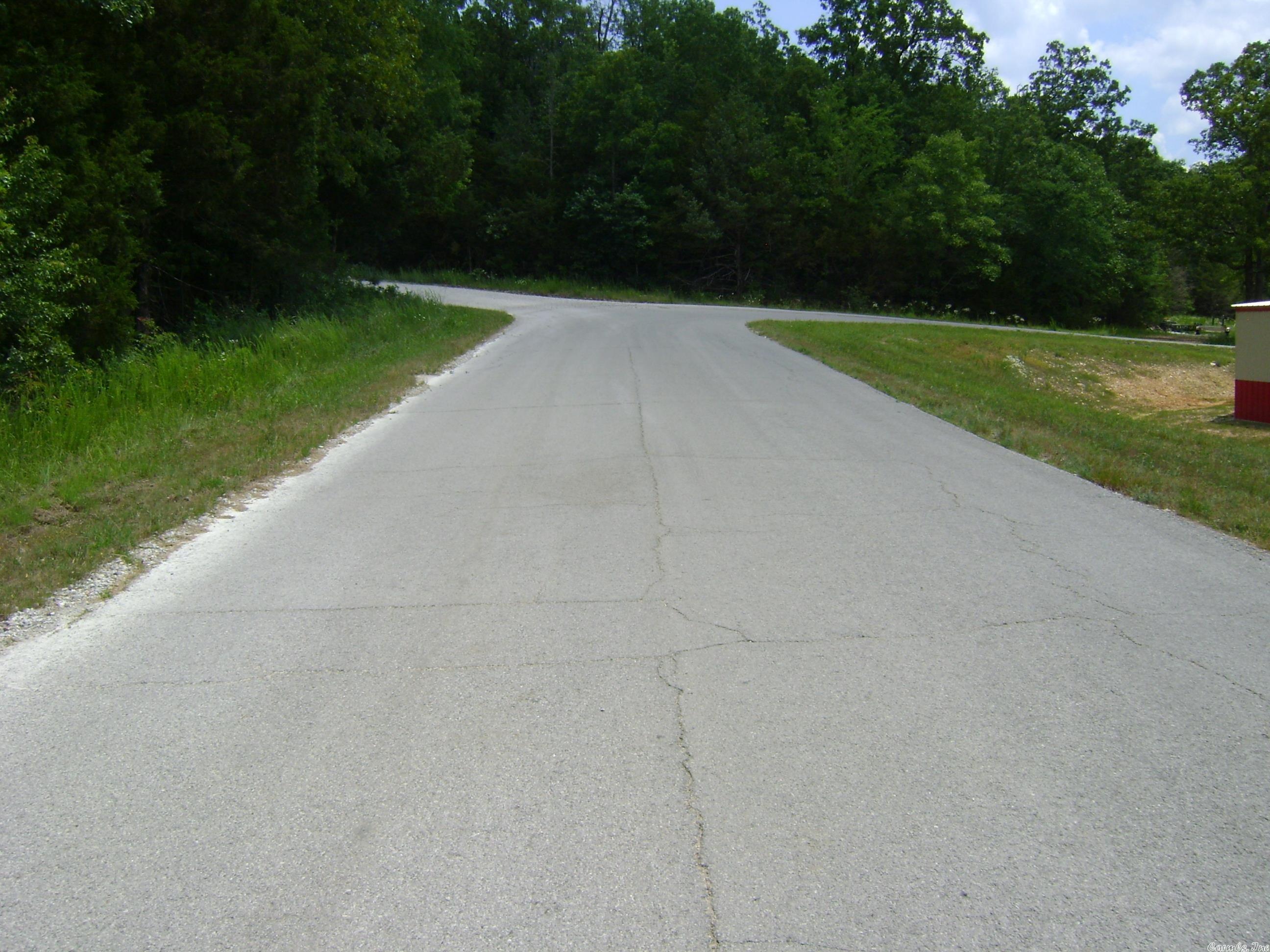 412  Market Street  Horseshoe Bend, AR