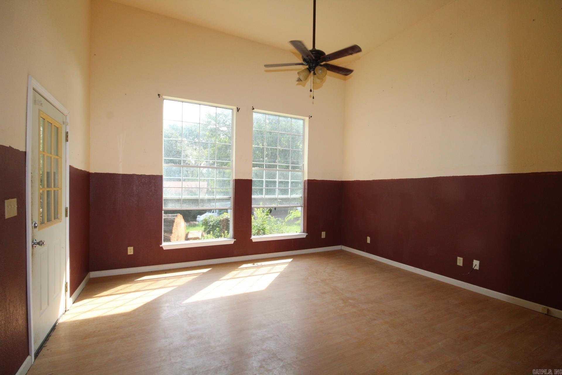 605 W Shepherd  Nashville, AR