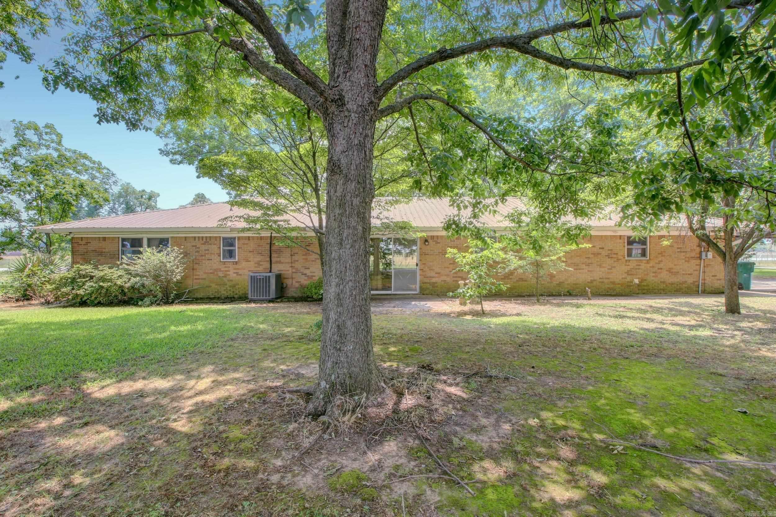 3407 S 65  Pine Bluff, AR