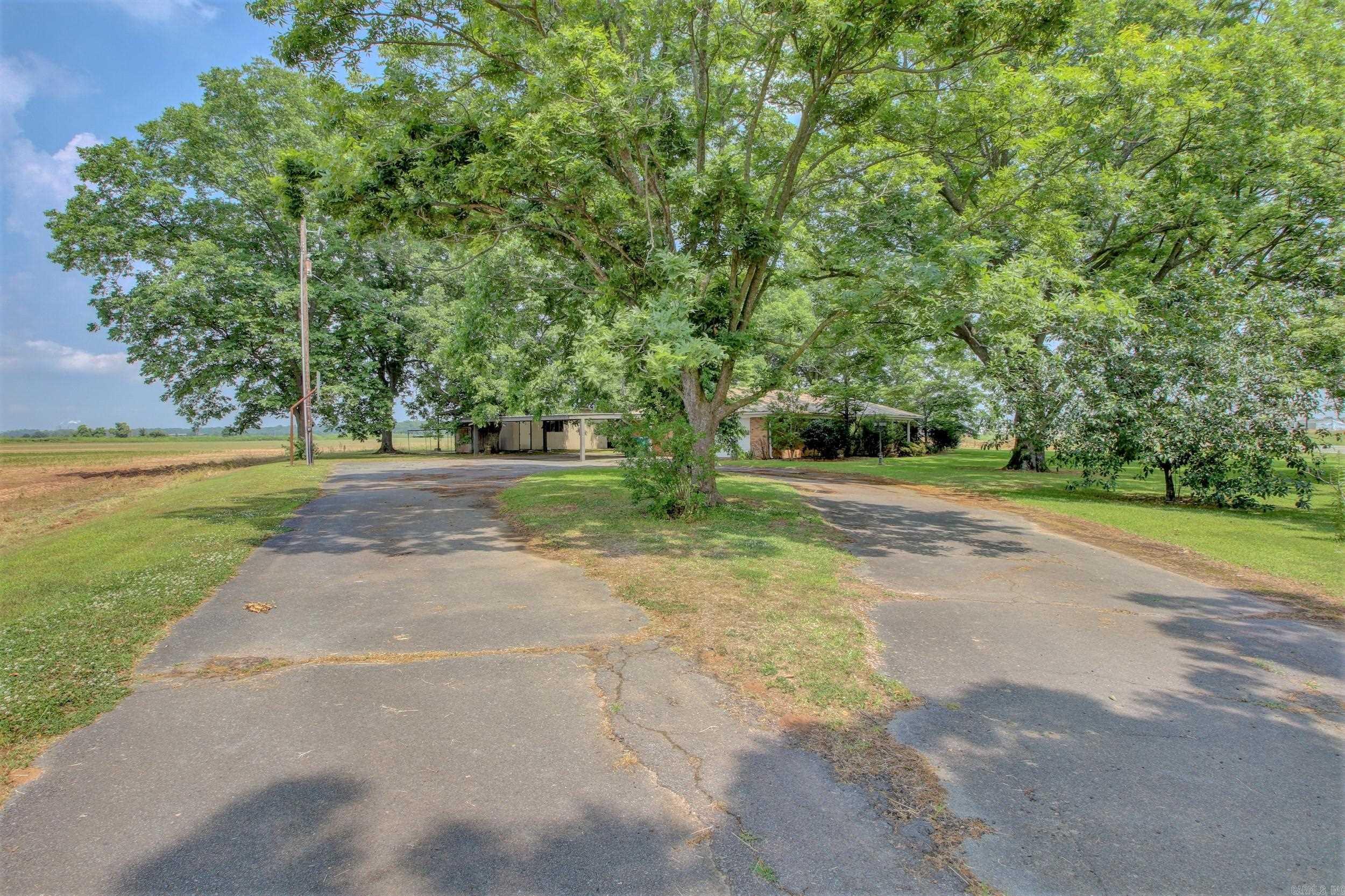 3407 S 65  Pine Bluff, AR