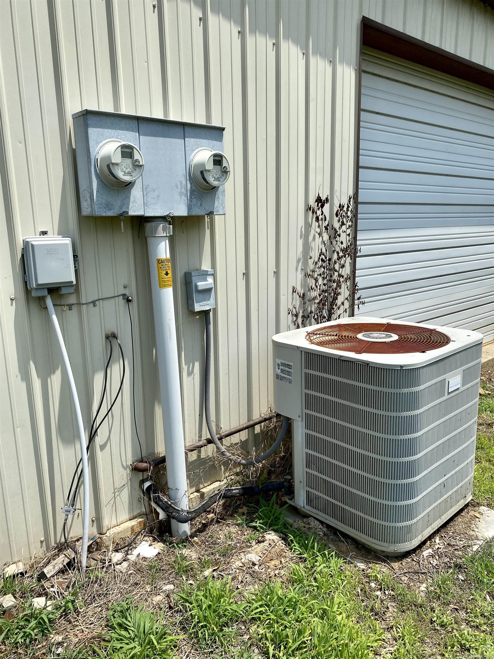 307 E Highway 64  Coal Hill, AR