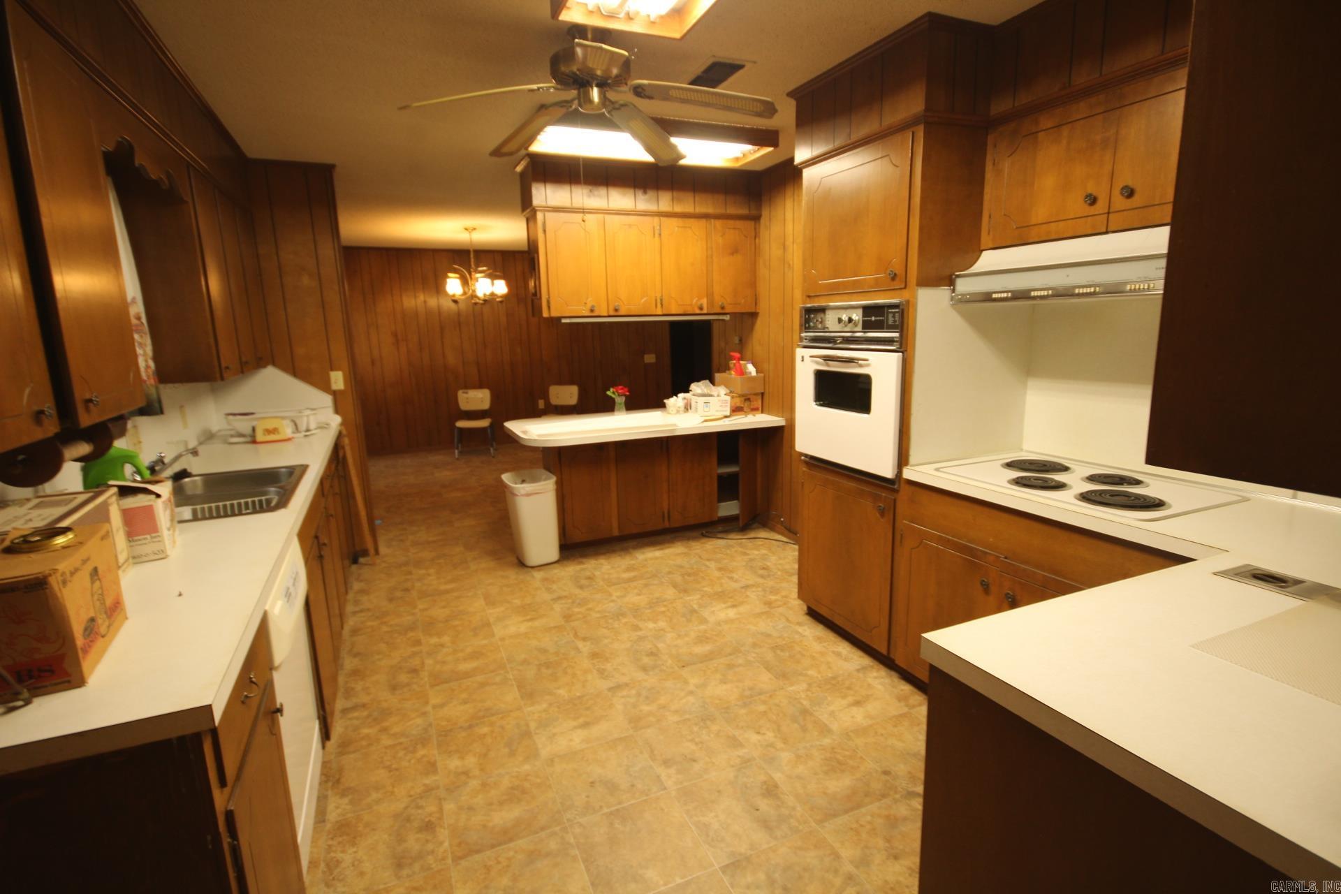 1403  Wildwood Dr.  Nashville, AR