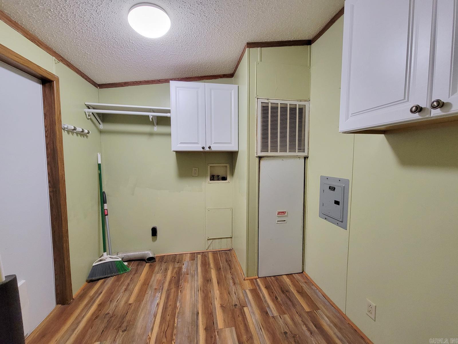230 W Main  Lockesburg, AR