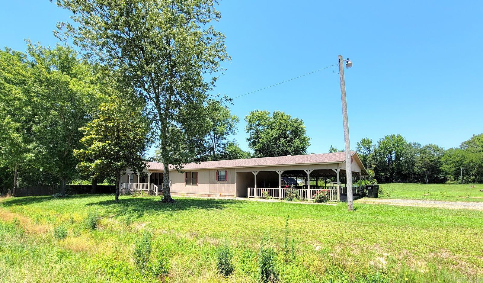 230 W Main  Lockesburg, AR