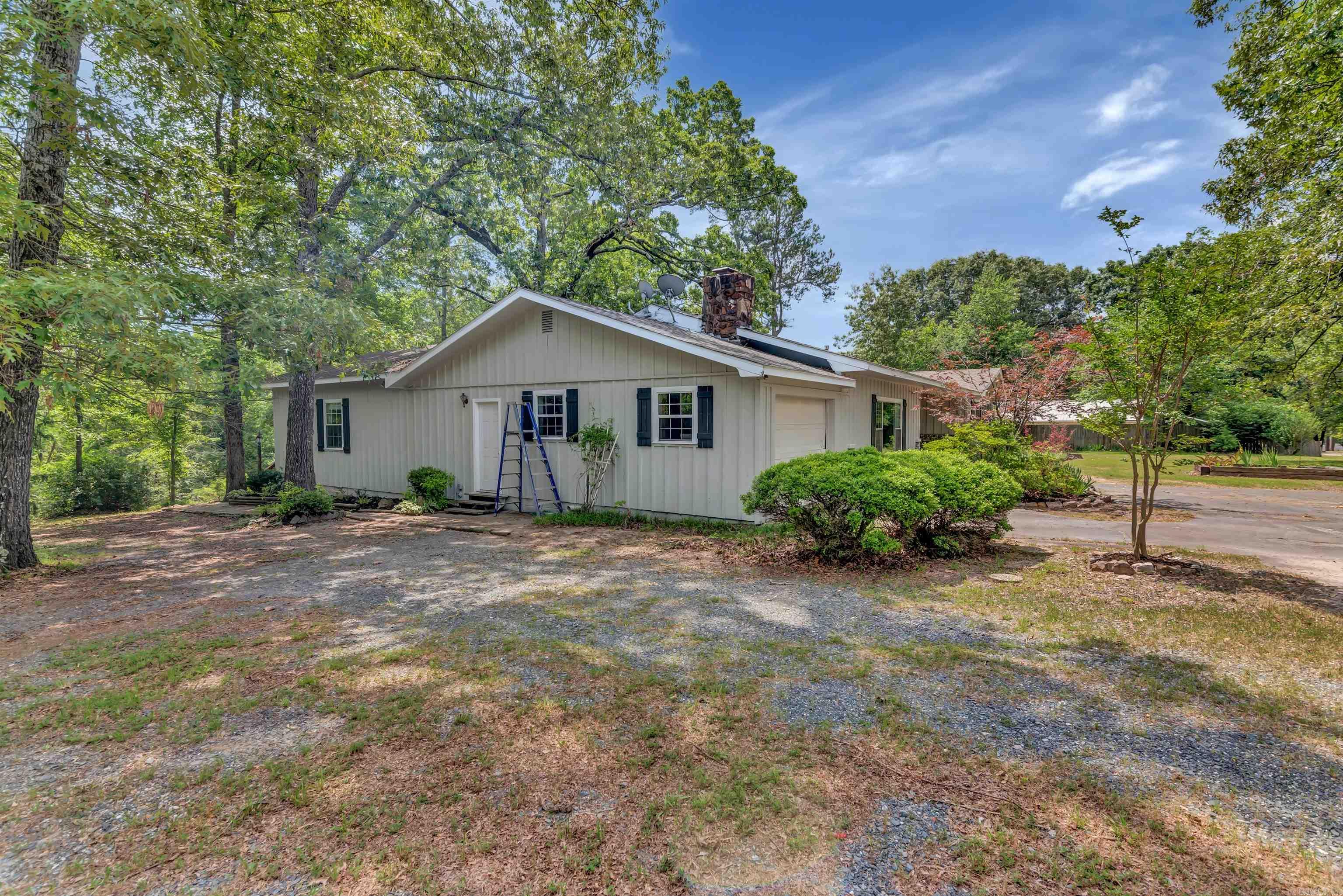 1300 SO EVE STREET Mena, AR 71953