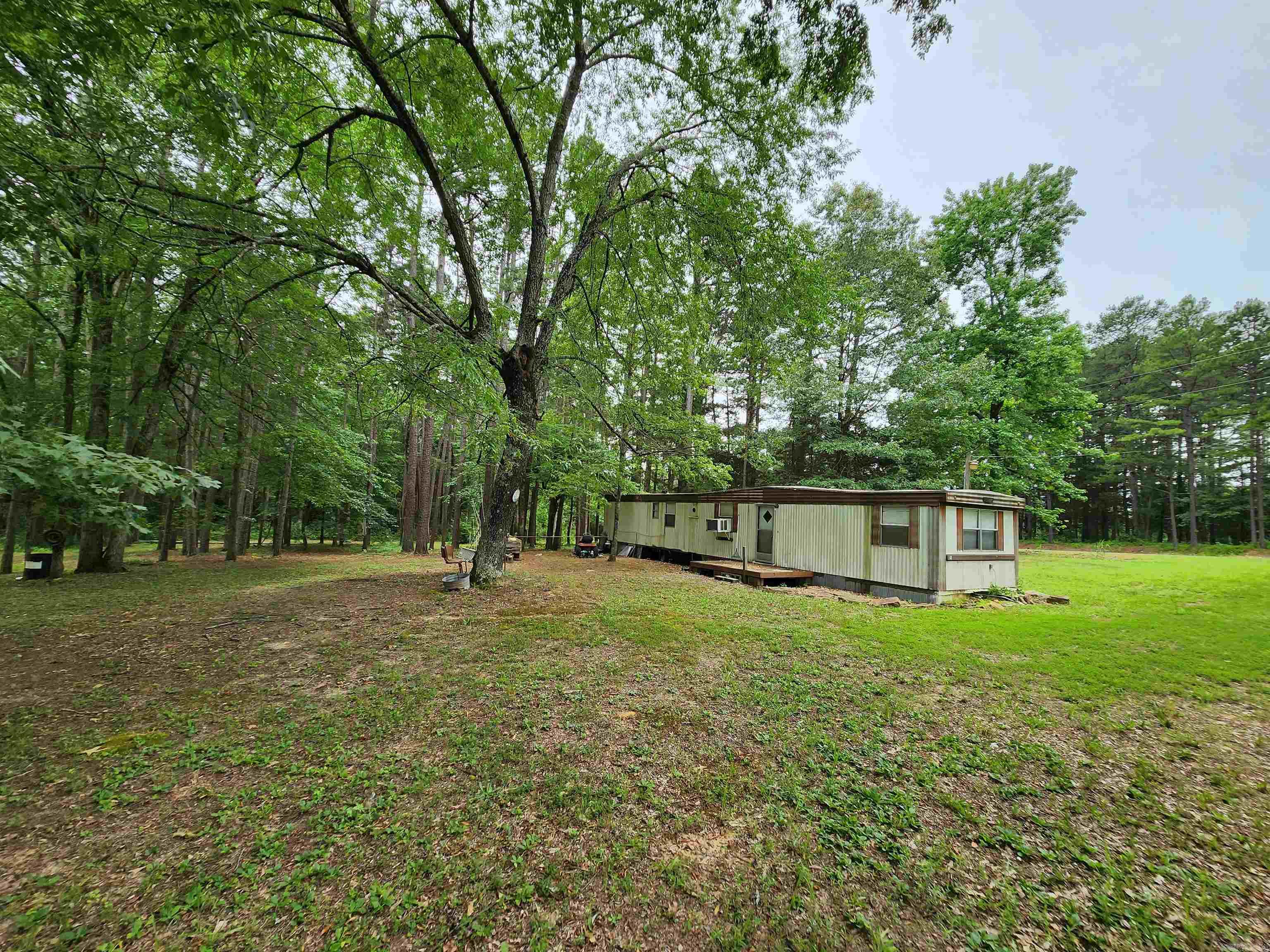 35  Pine Tree Rd  Greers Ferry, AR