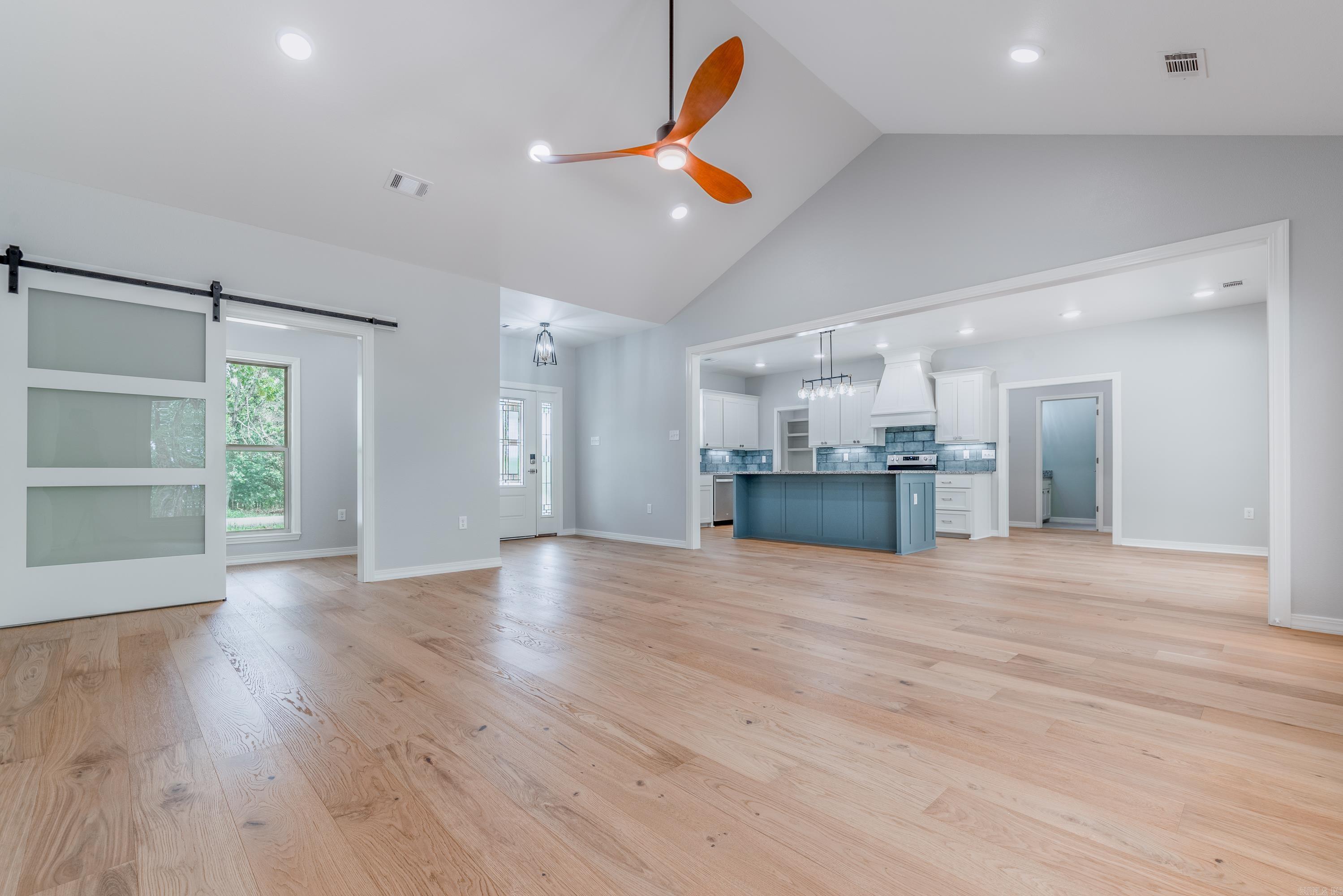 431  Apple  Russellville, AR