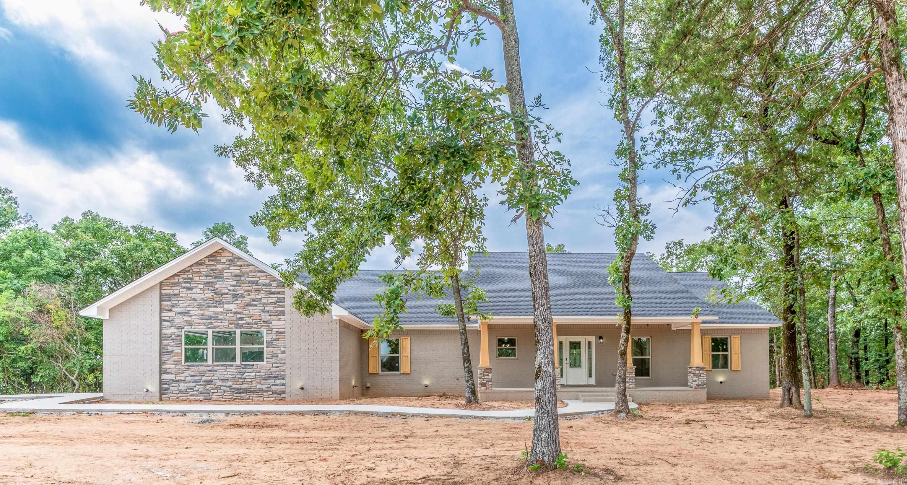 431  Apple  Russellville, AR