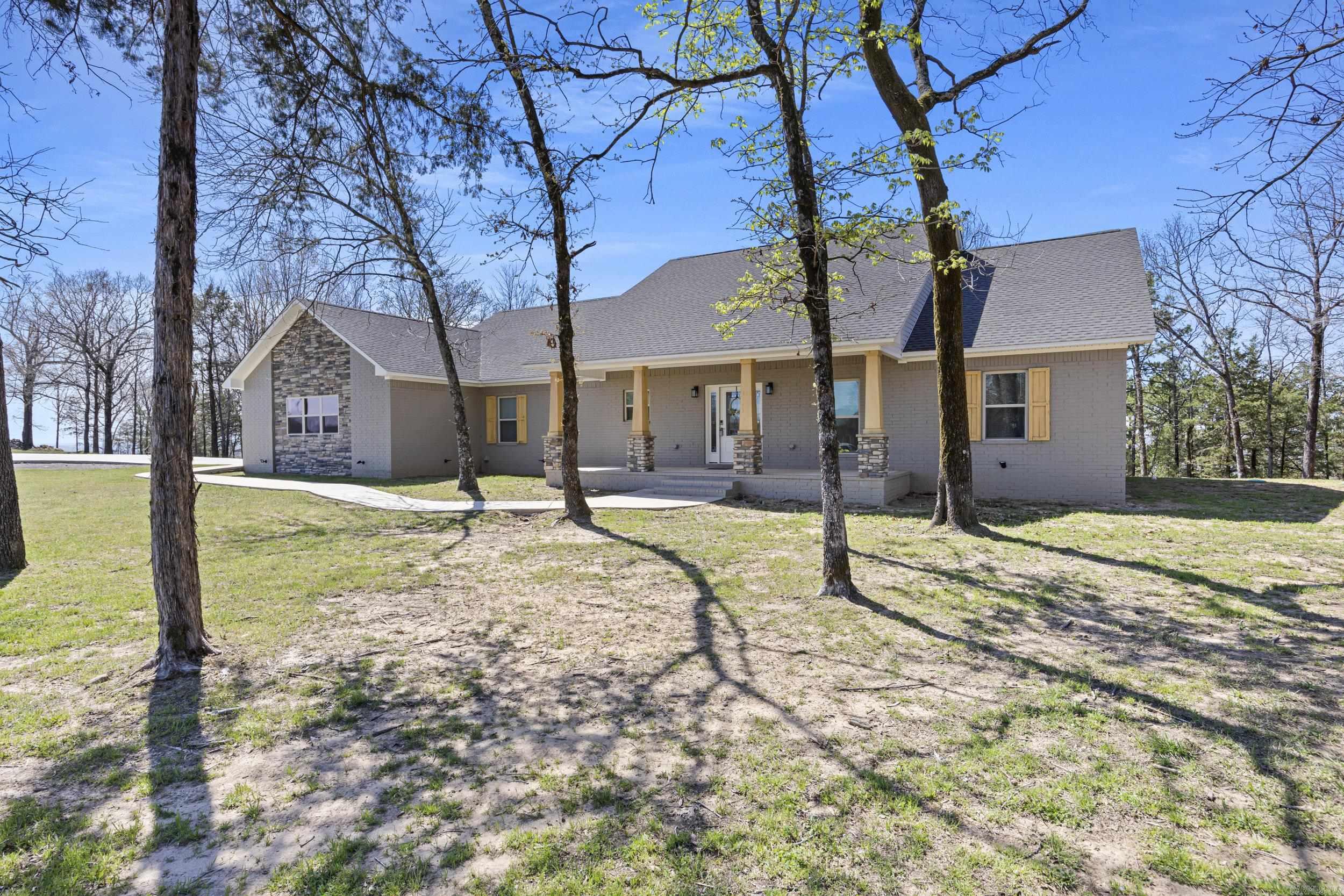 431  Apple  Russellville, AR