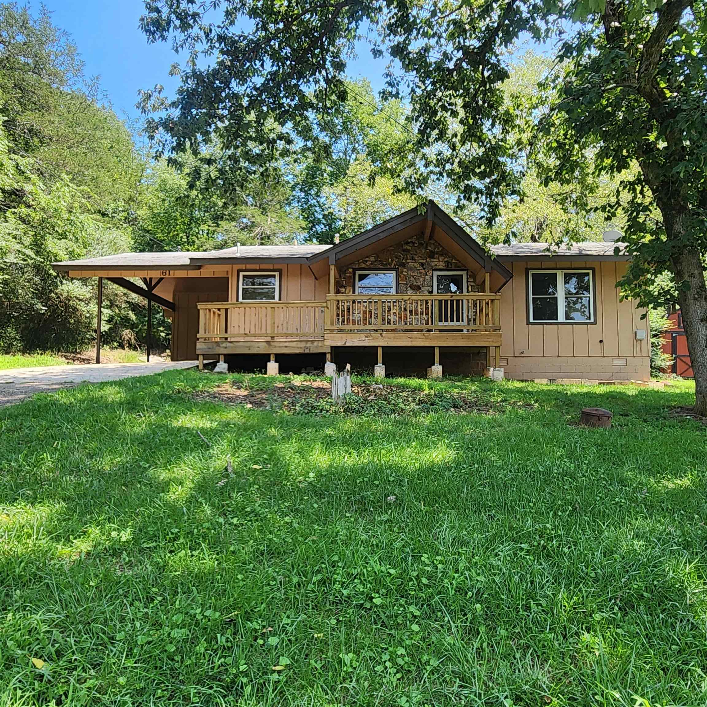 61 E Lakeshore  Cherokee Village, AR