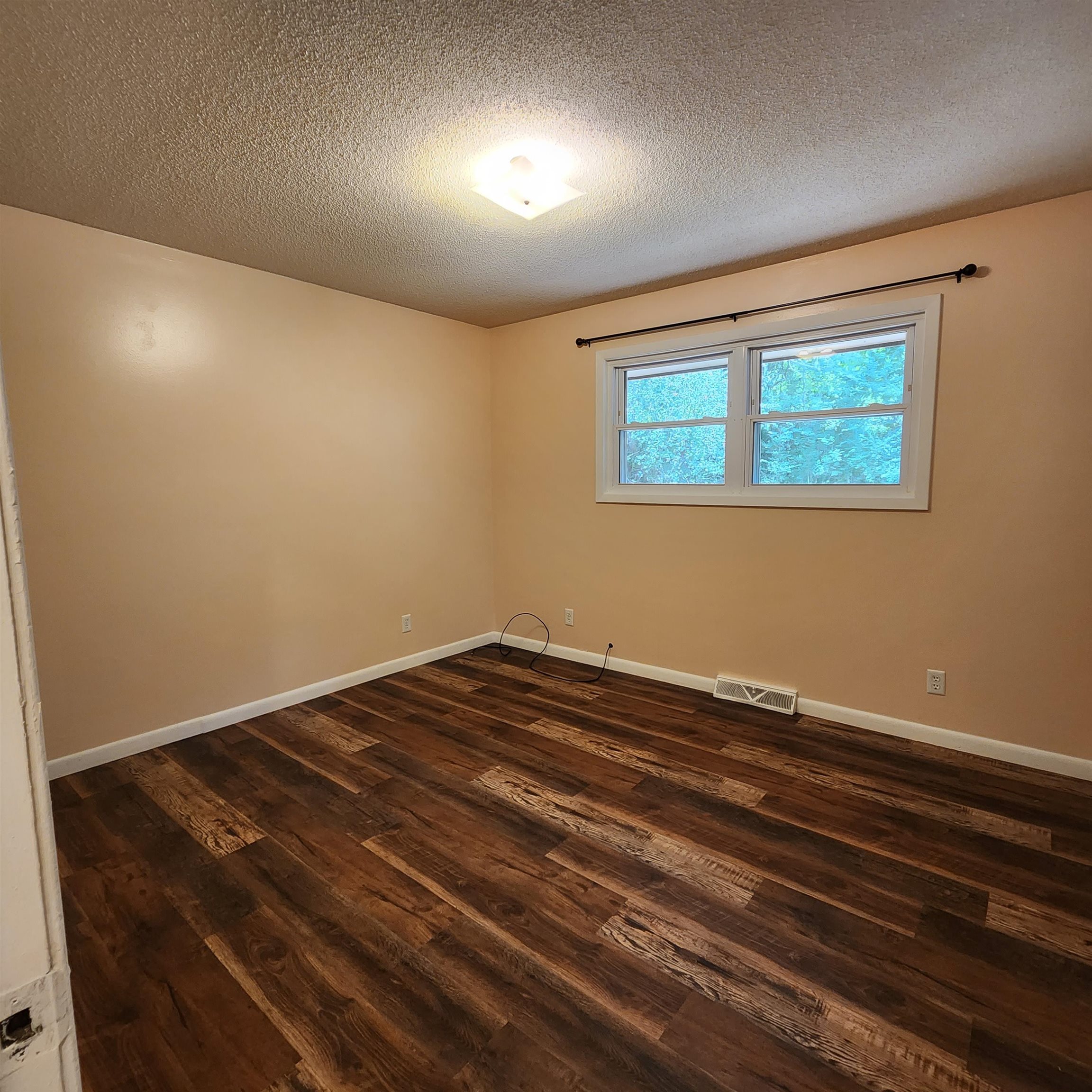 61 E Lakeshore  Cherokee Village, AR