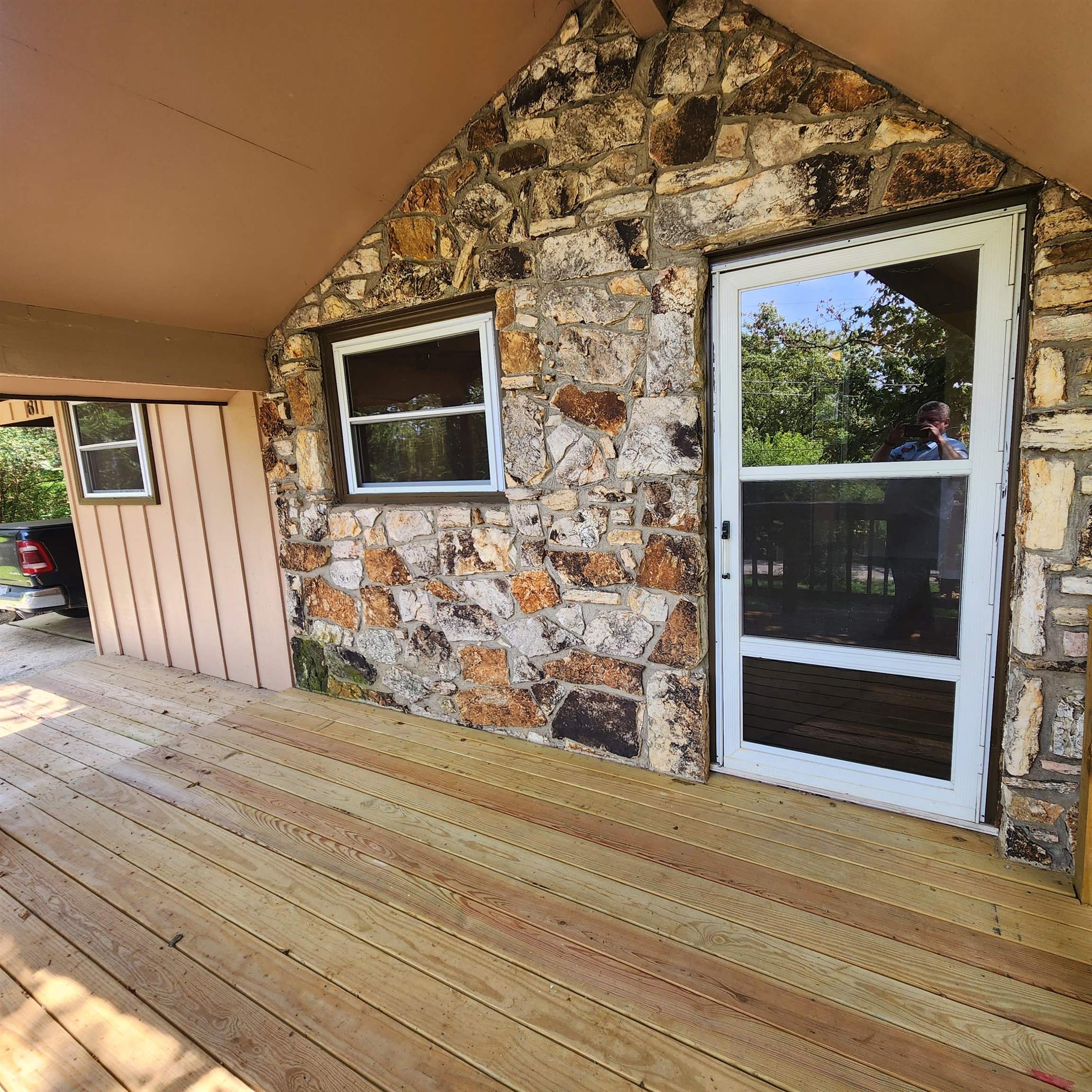 61 E Lakeshore  Cherokee Village, AR