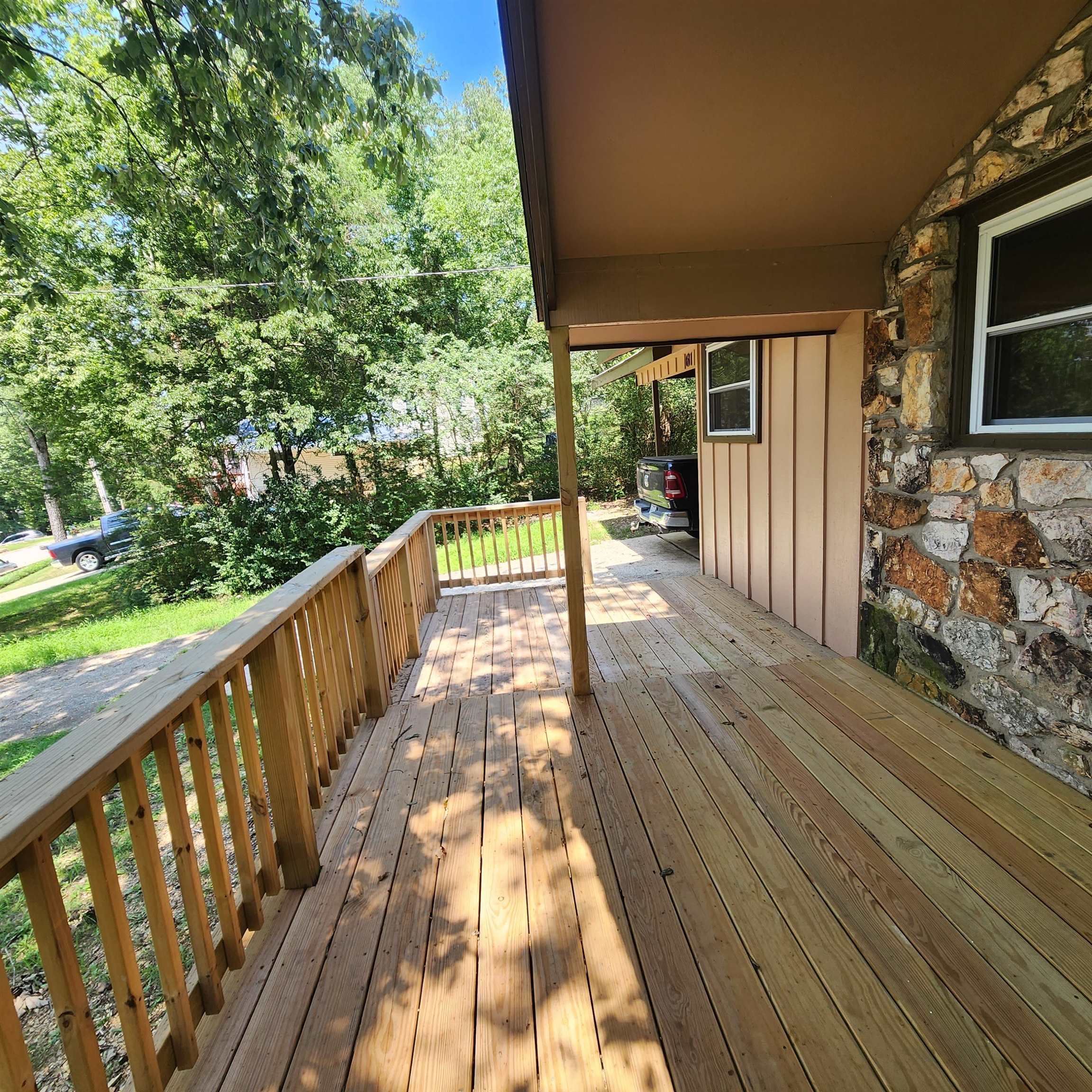 61 E Lakeshore  Cherokee Village, AR