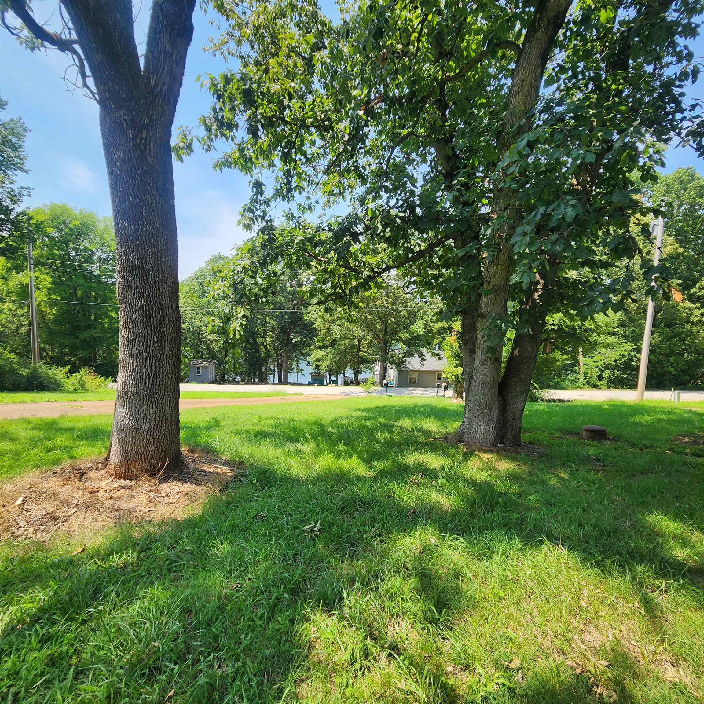 61 E Lakeshore  Cherokee Village, AR