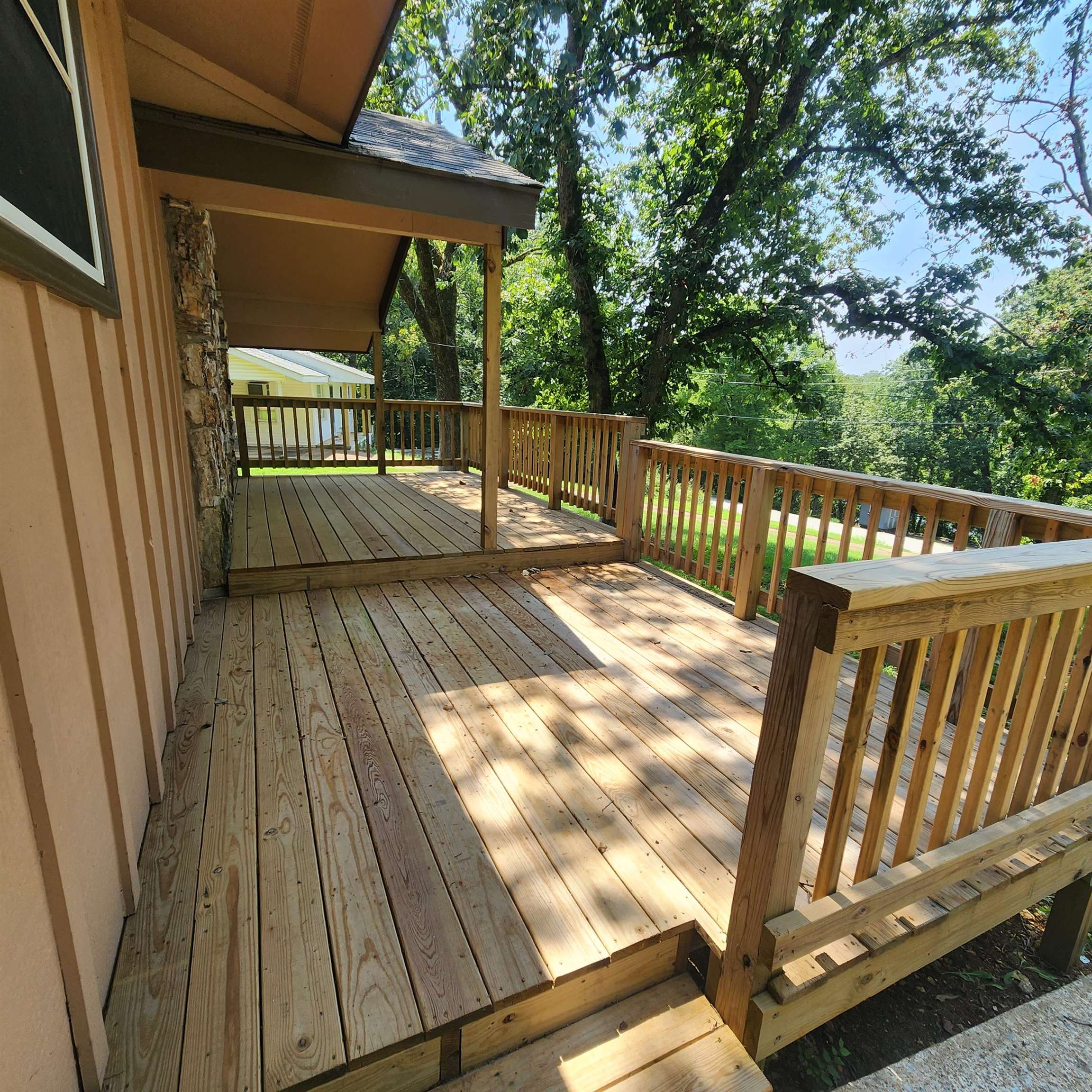 61 E Lakeshore  Cherokee Village, AR