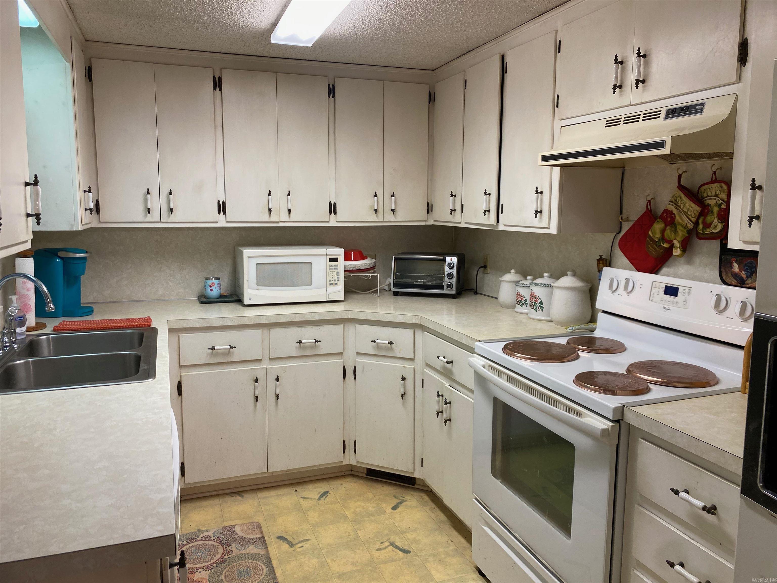 535 E 298  Story, AR