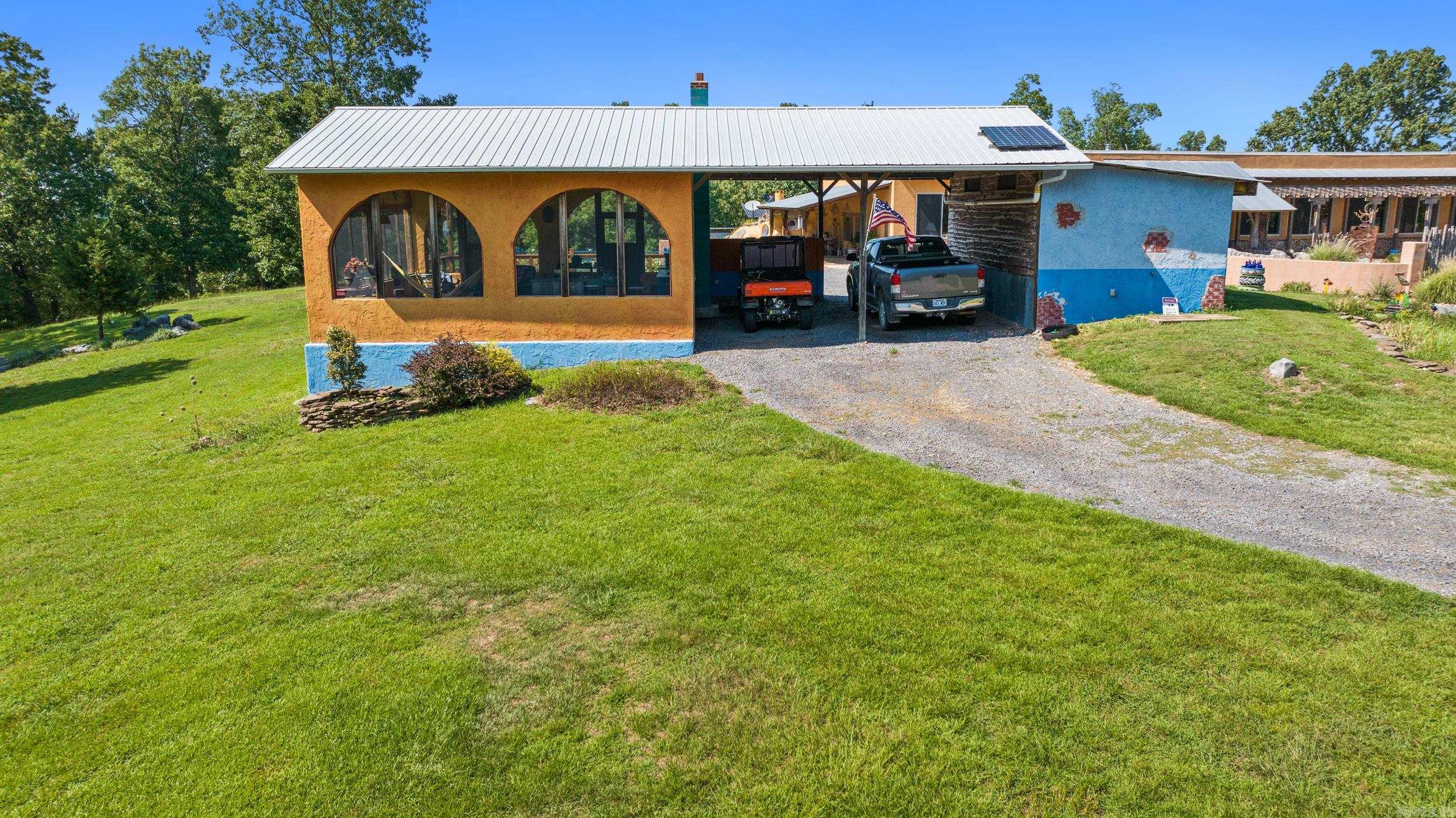 2115  Schnauzer  Harriet, AR