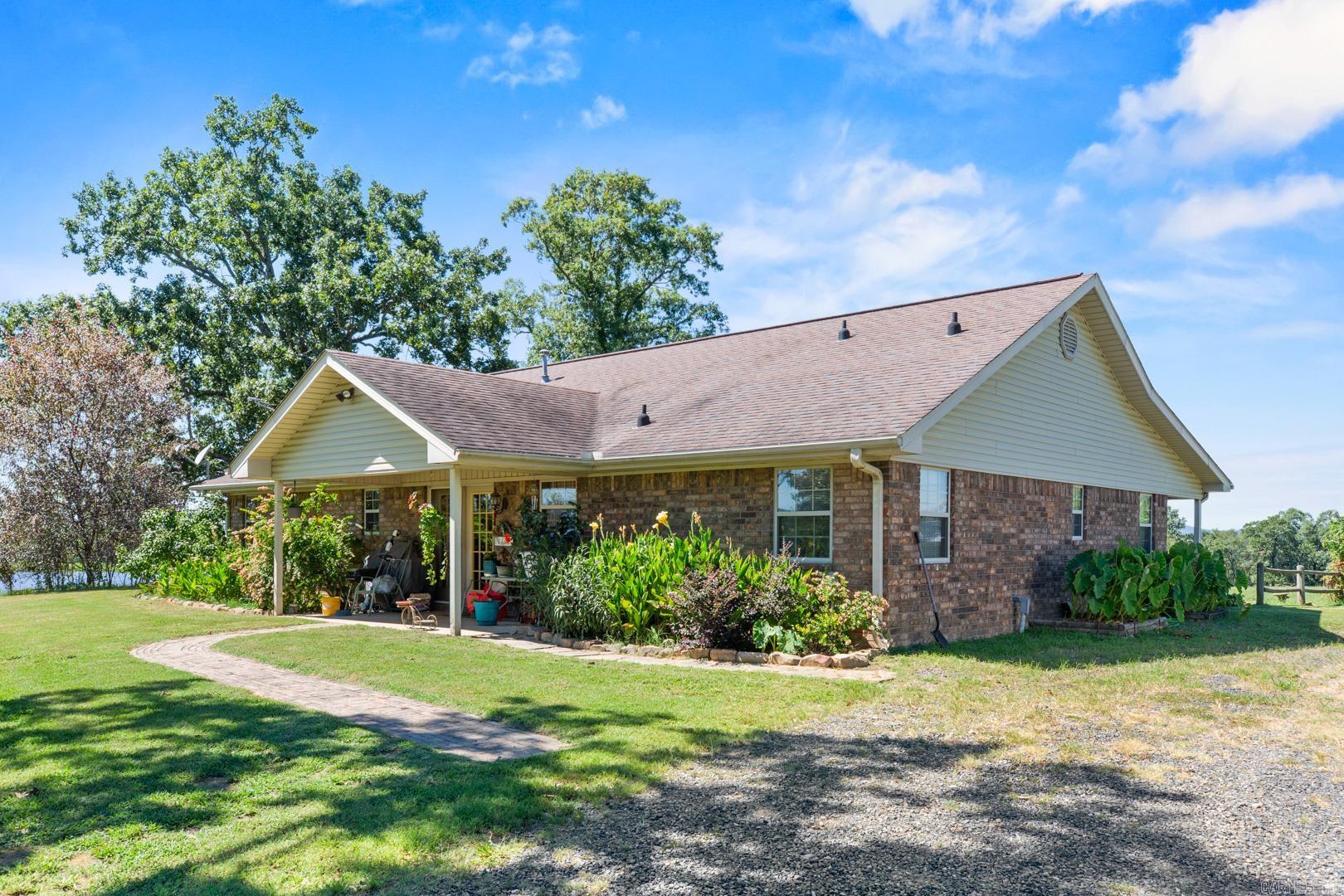 407 Polk Road 59, Mena, AR 71953