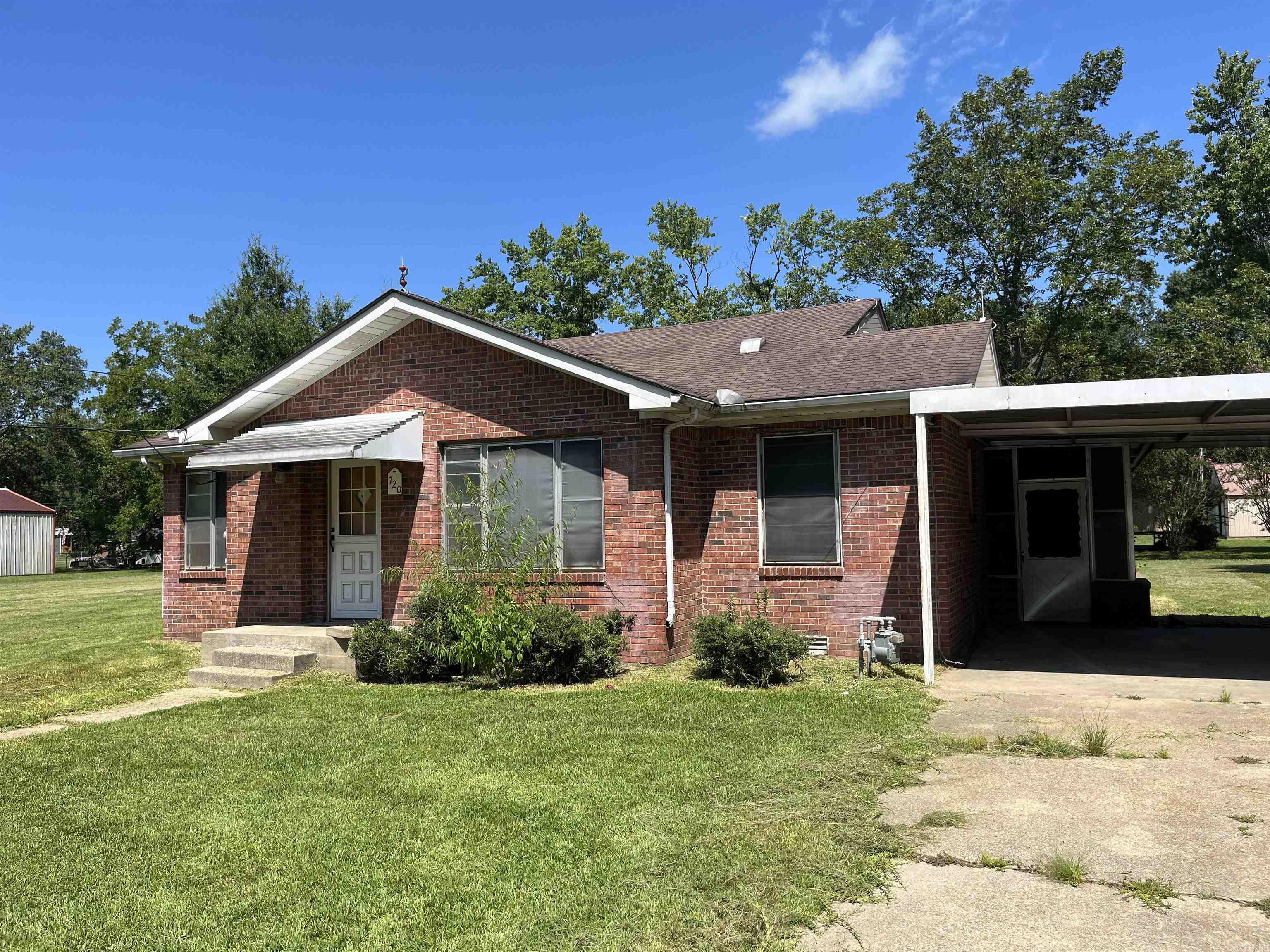 720 NE 1st  Bearden, AR