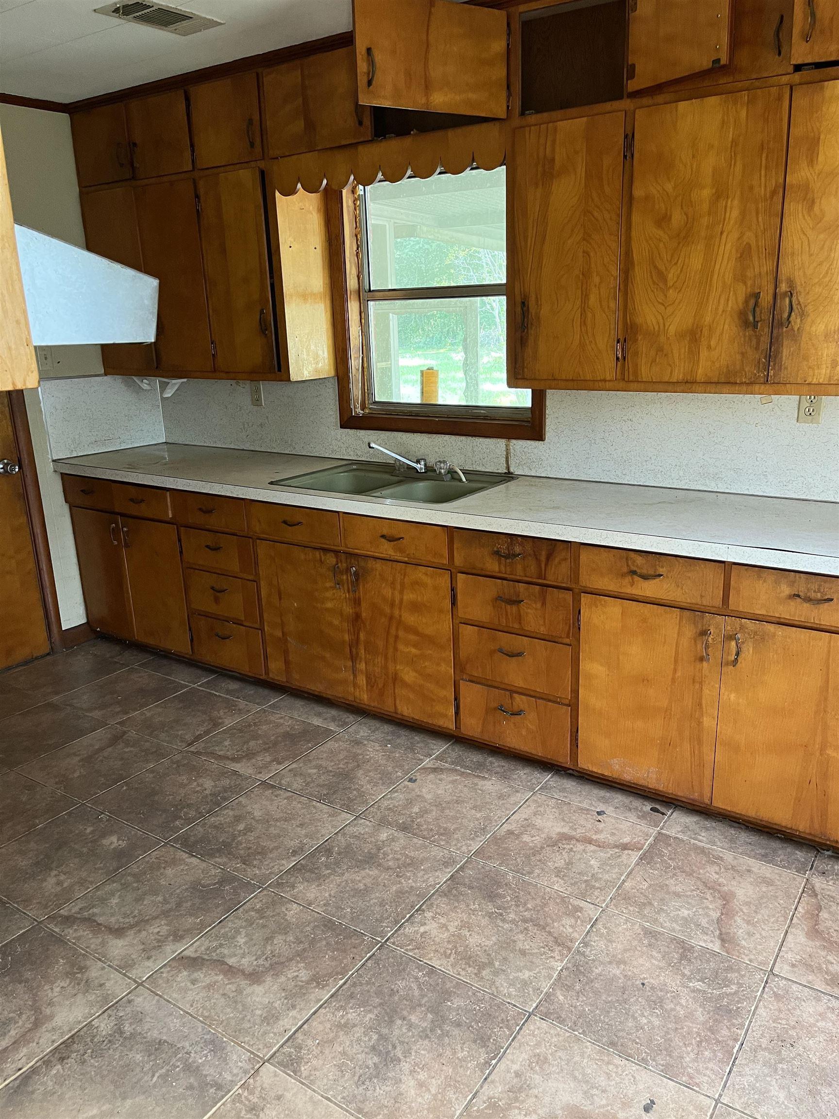 720 NE 1st  Bearden, AR