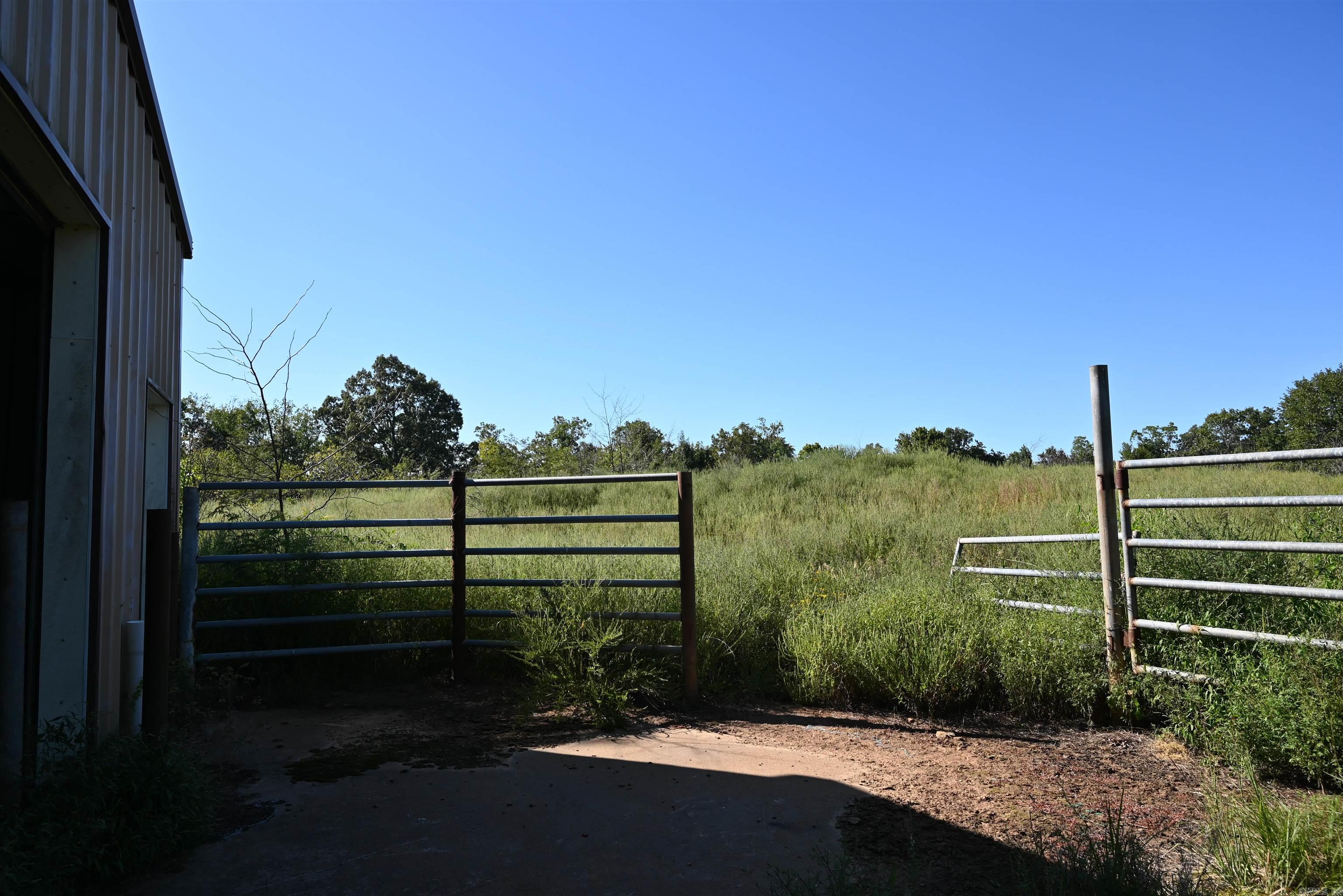7457 South Mountain Road Marshall, AR 72650