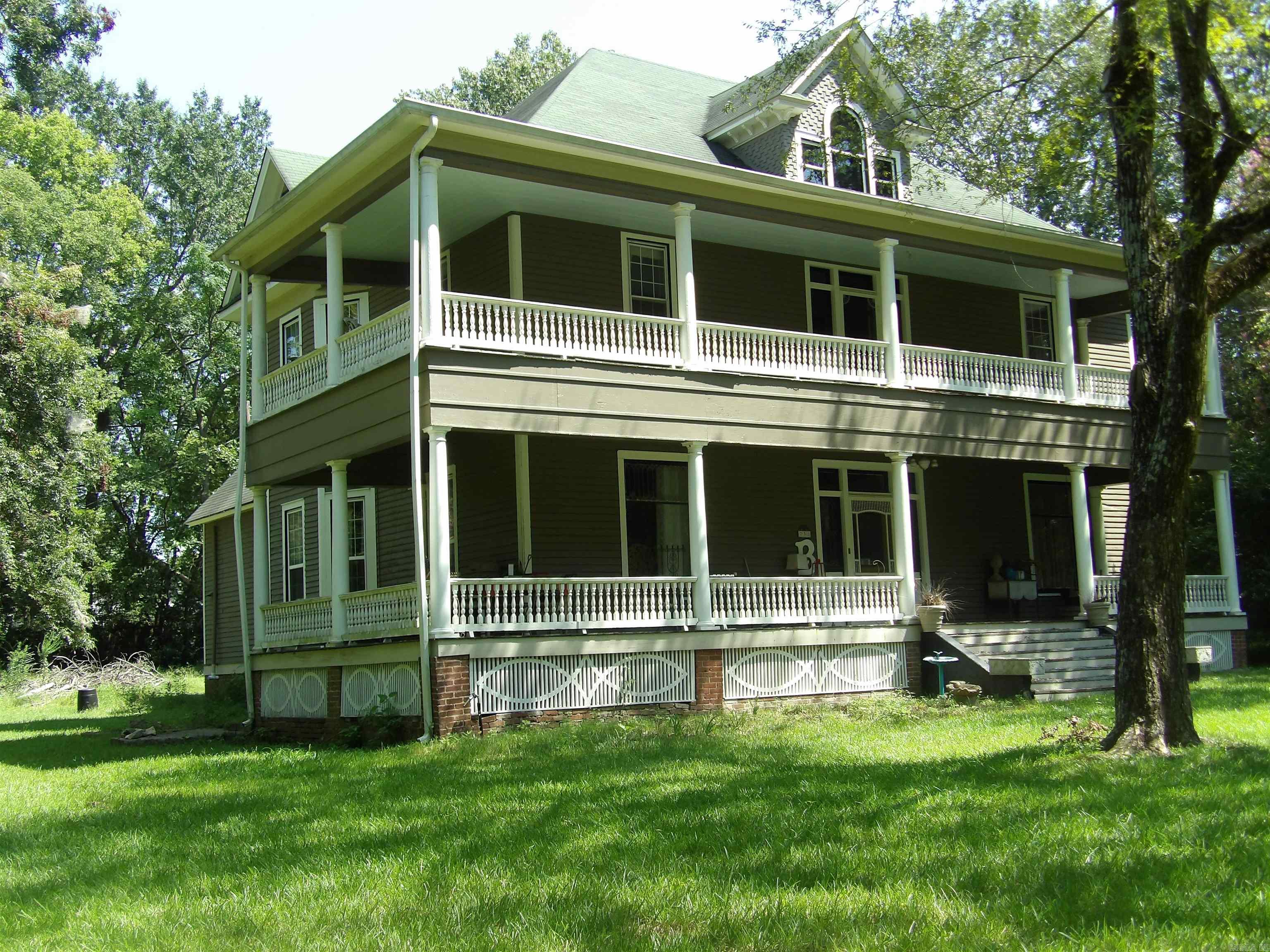 738 N Bailey  Monticello, AR