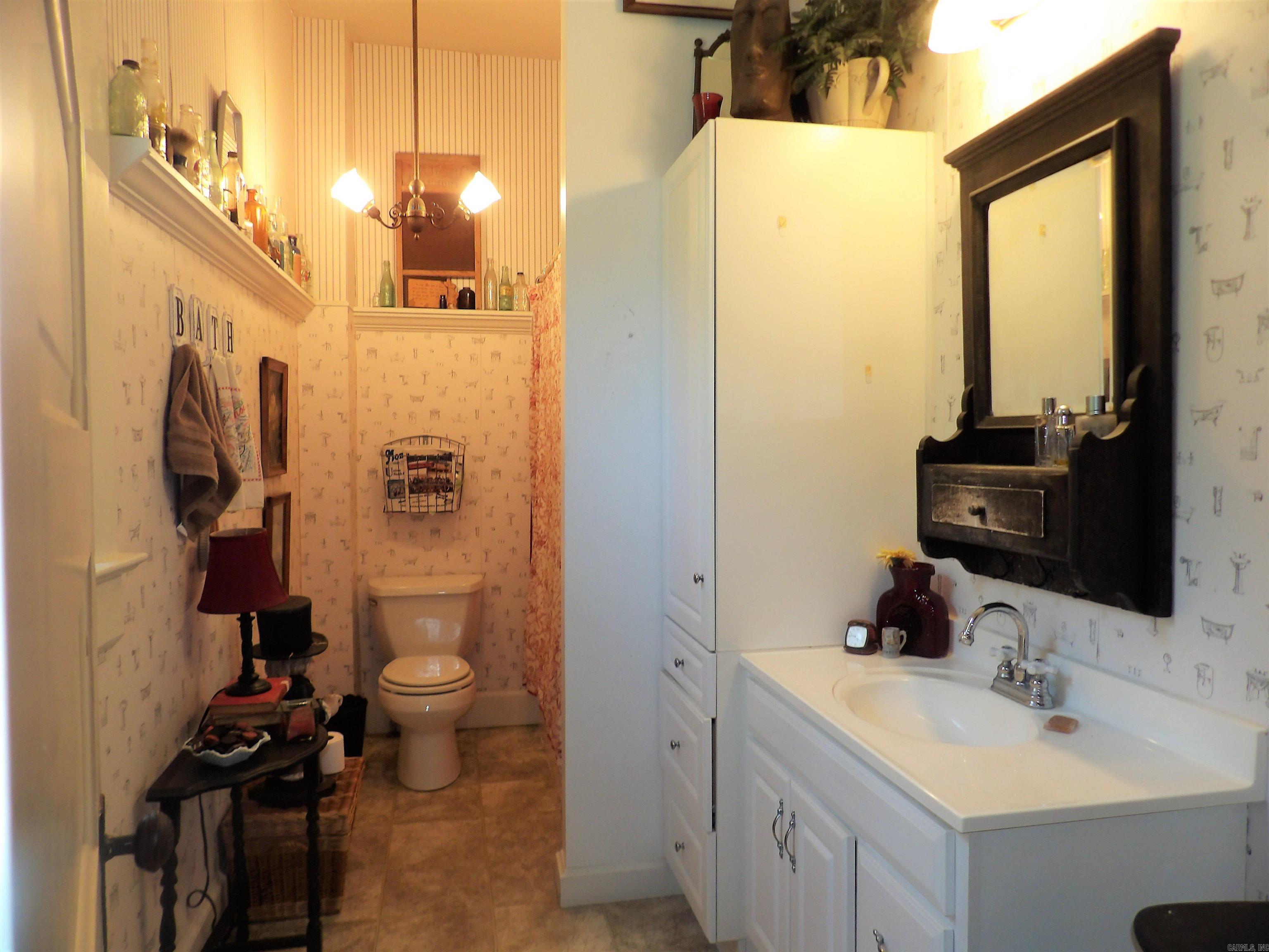 738 N Bailey  Monticello, AR
