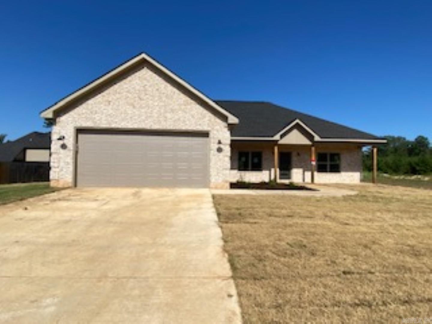 111 Jonquil, E. Camden, AR 71701