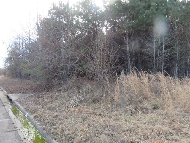 000  Dunwood Drive  Clarksville, AR