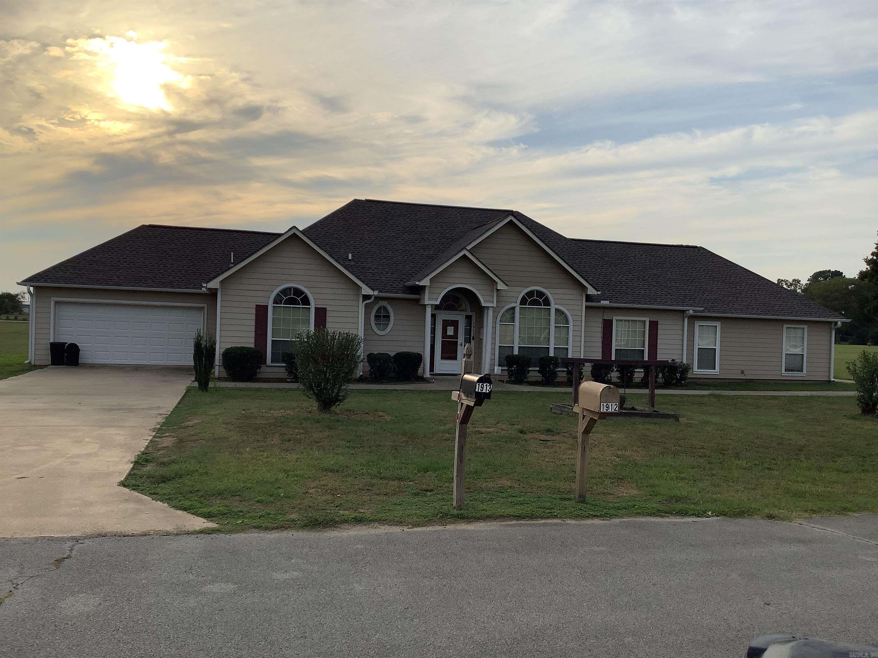 1913  N Twelfth Street  Augusta, AR