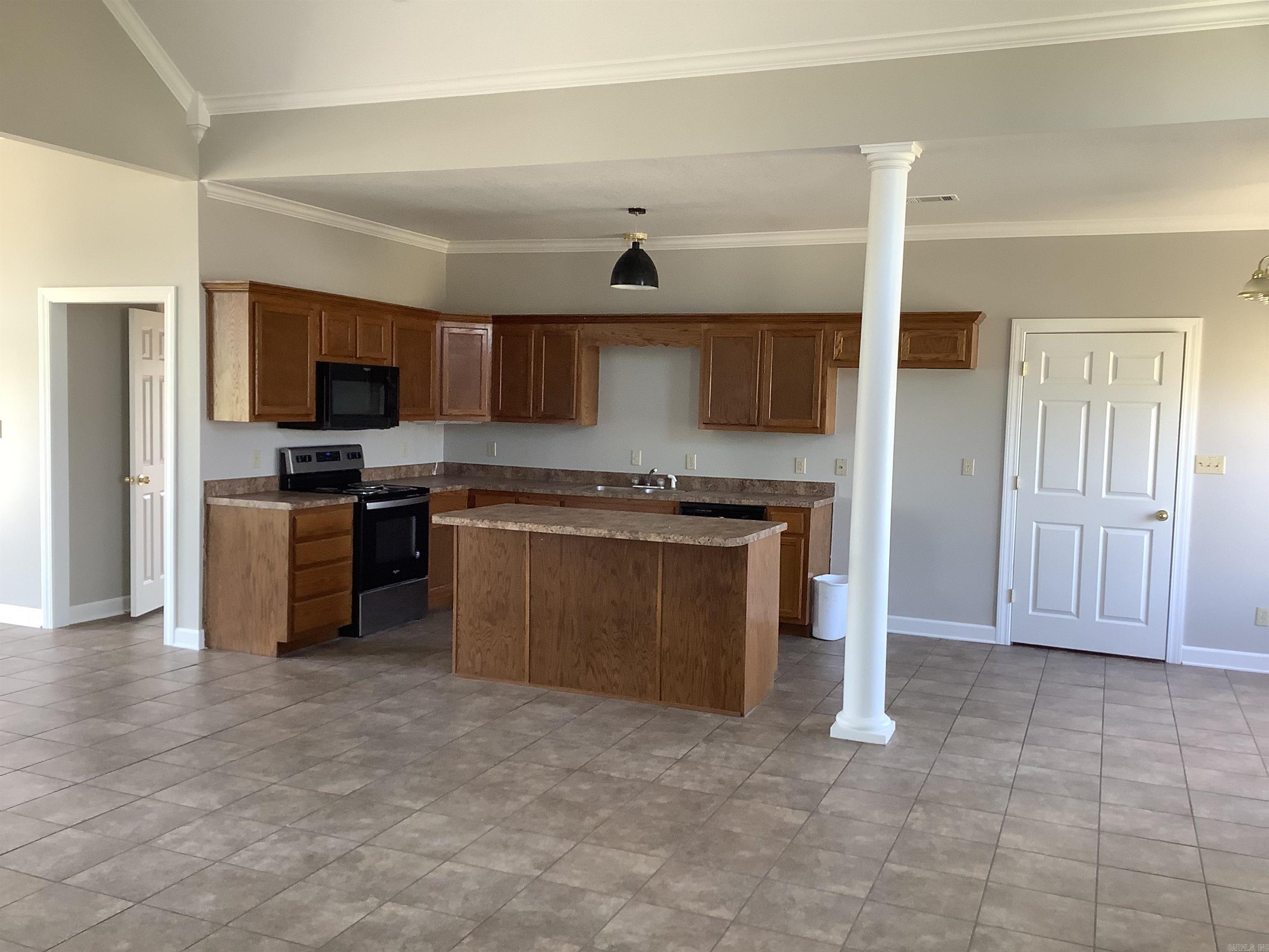 1913  N Twelfth Street  Augusta, AR