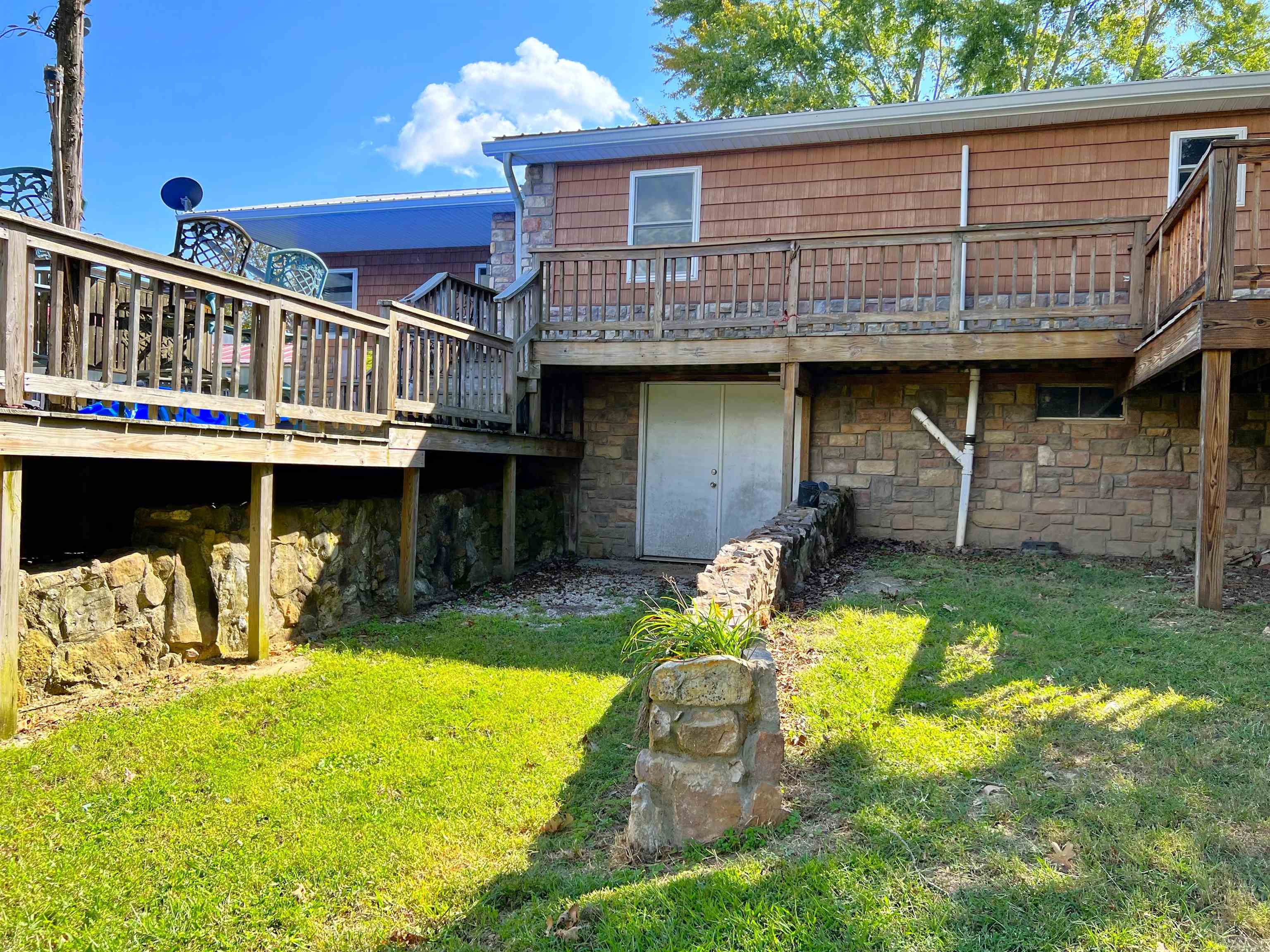 1676  Moonlight  Mammoth Spring, AR